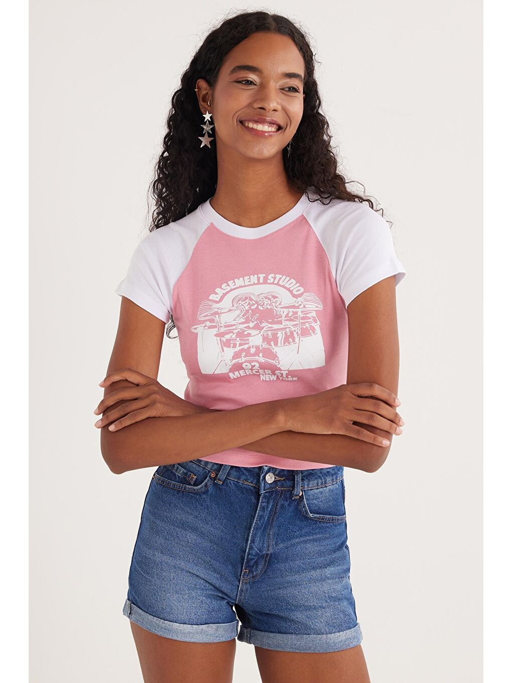Kadın Slim Fit Dar Kesim %100 Pamuk Kısa Kollu Bisiklet Yaka Baskılı Pembe Tişört-4