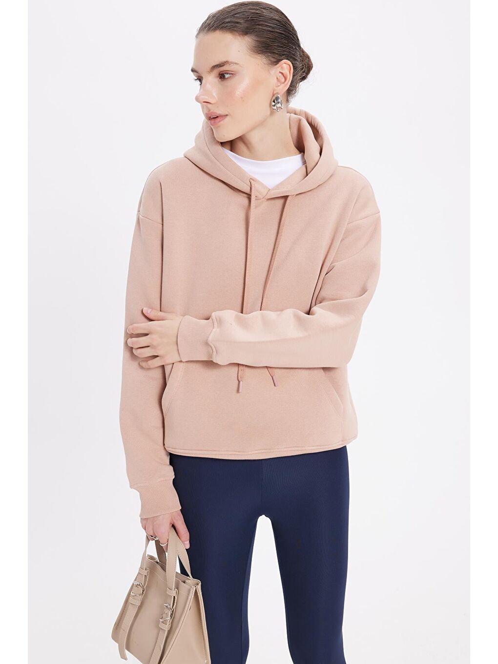 Bej Kadın Oversize Geniş Kesim Pamuklu Yumuşak Dokulu İçi Polarlı Basic Vizon Kapüşonlu Sweatshirt-1