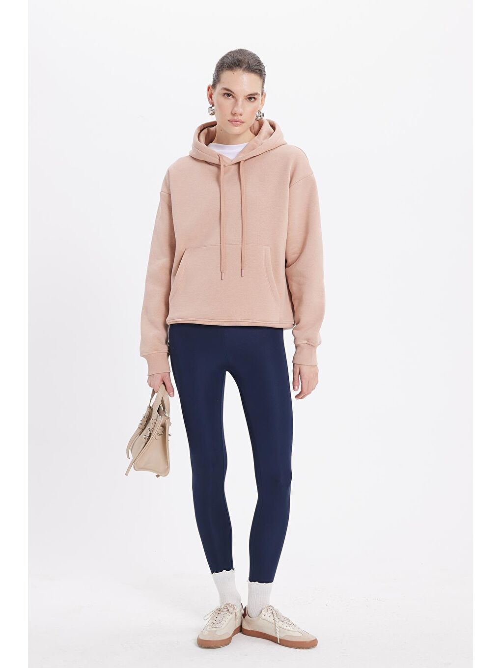 Bej Kadın Oversize Geniş Kesim Pamuklu Yumuşak Dokulu İçi Polarlı Basic Vizon Kapüşonlu Sweatshirt-2