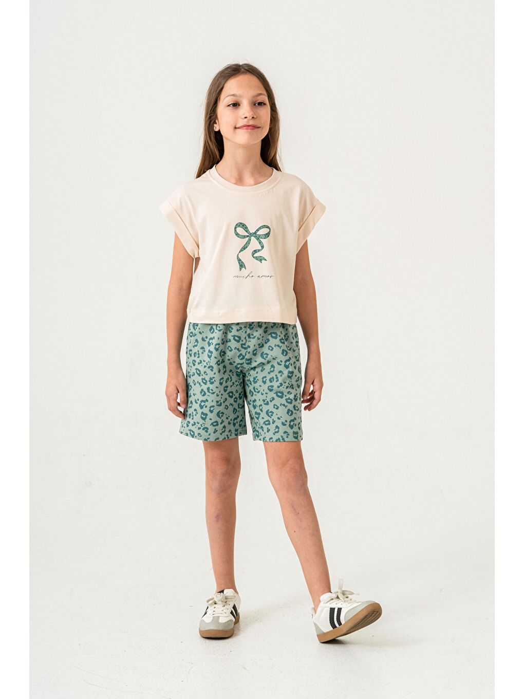 Yeşil Mucho Amor Baskılı  Kız Çocuk Şort - Tişört Takımı
