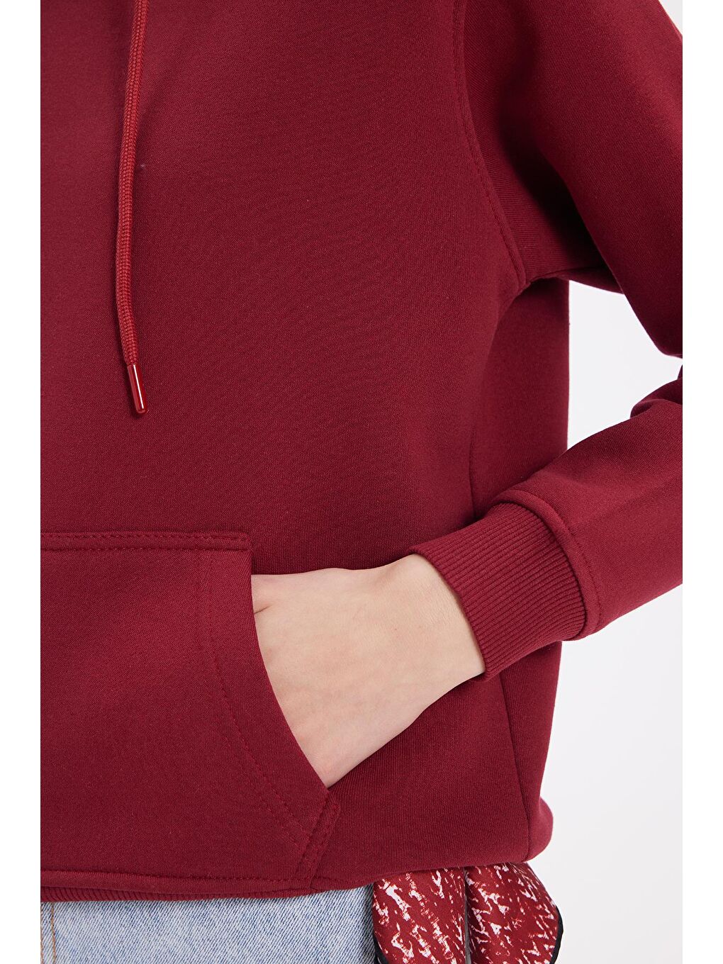 Kadın Relax Fit Rahat Kesim Pamuklu Kapüşonlu Kanguru Cepli Bordo Sweatshirt-2