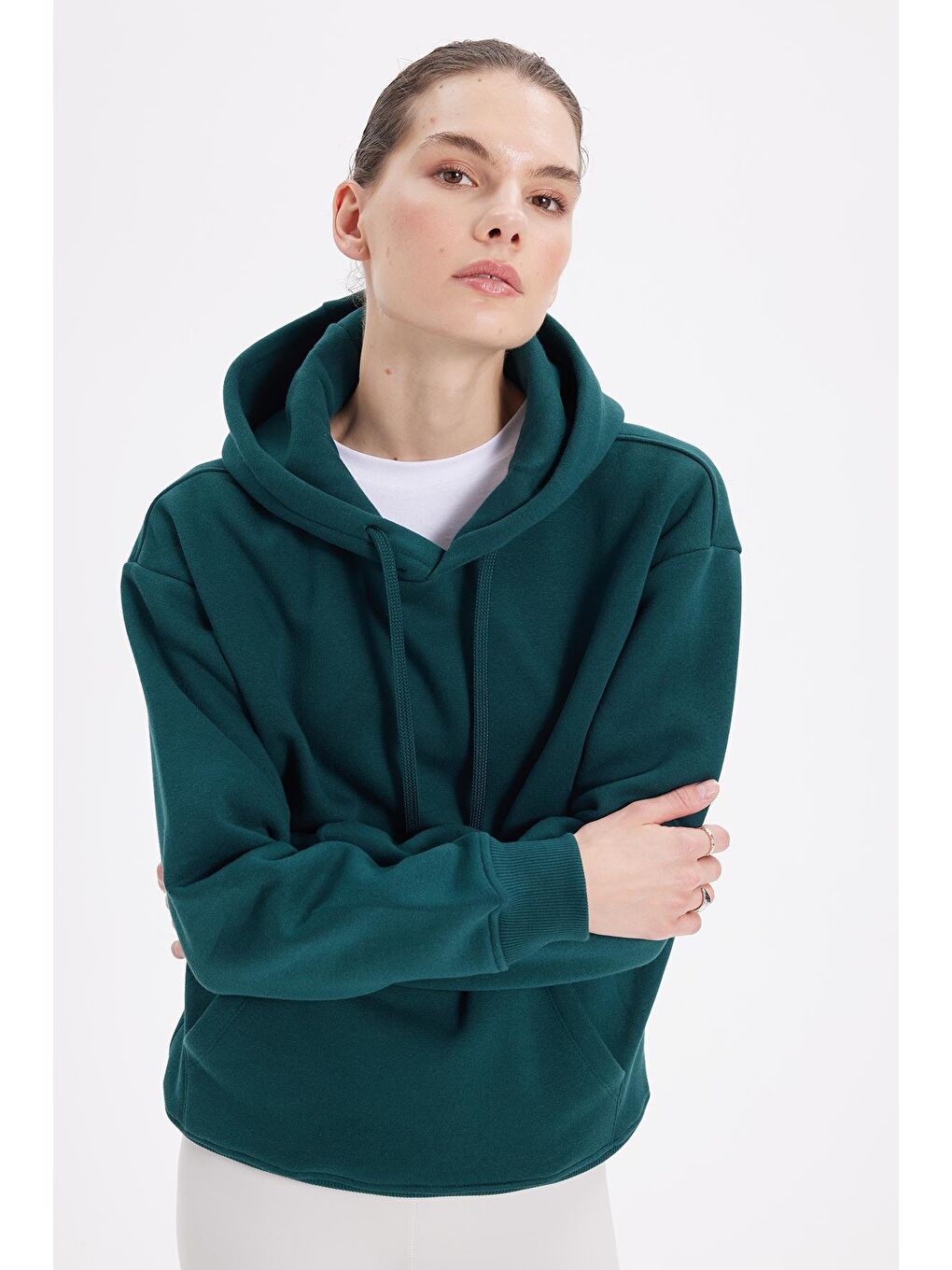 Kadın Oversize Geniş Kesim Pamuklu Yumuşak Dokulu İçi Polarlı Basic Yeşil Kapüşonlu Sweatshirt-4