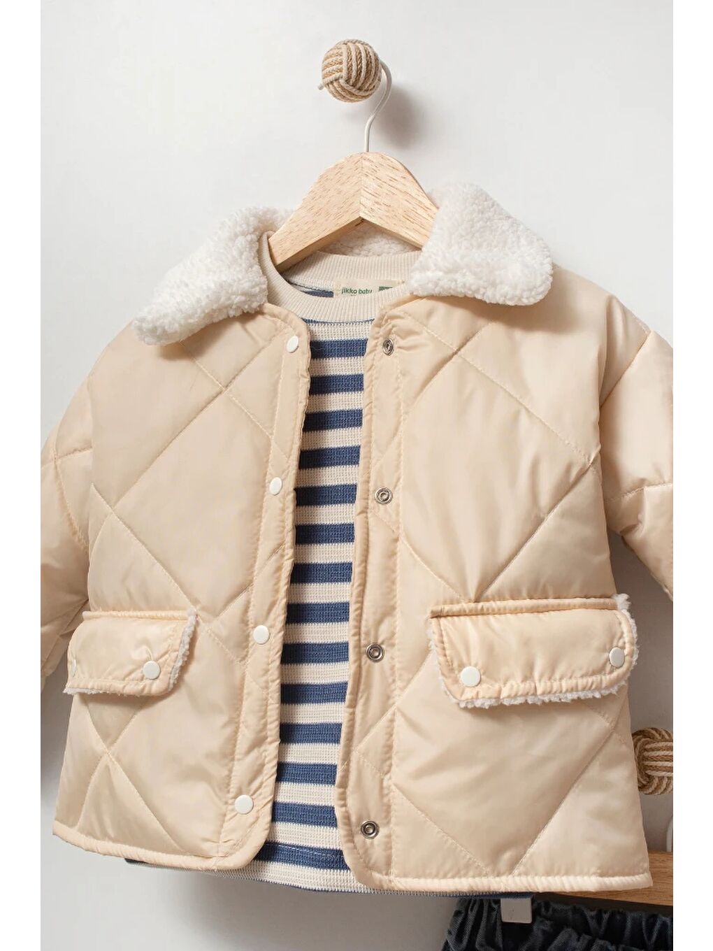 Bej Çizgili Sweatshirt ve Kapitone Montlu 3’lü Bebek Takımı 8171-4