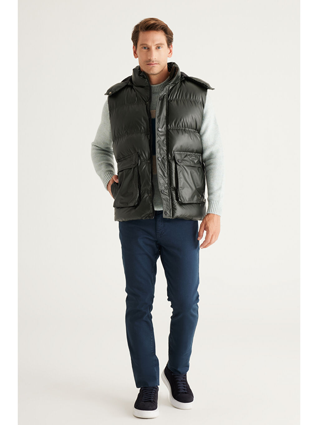 Erkek Yeşil Standart Fit Normal Kesim Kapüşonlu Şişme Yelek-2