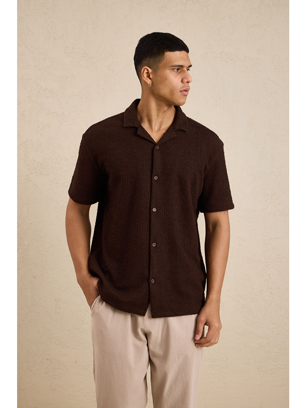 Erkek Teknik Kumaş Jakarlı Gömlek Kahverengi-1