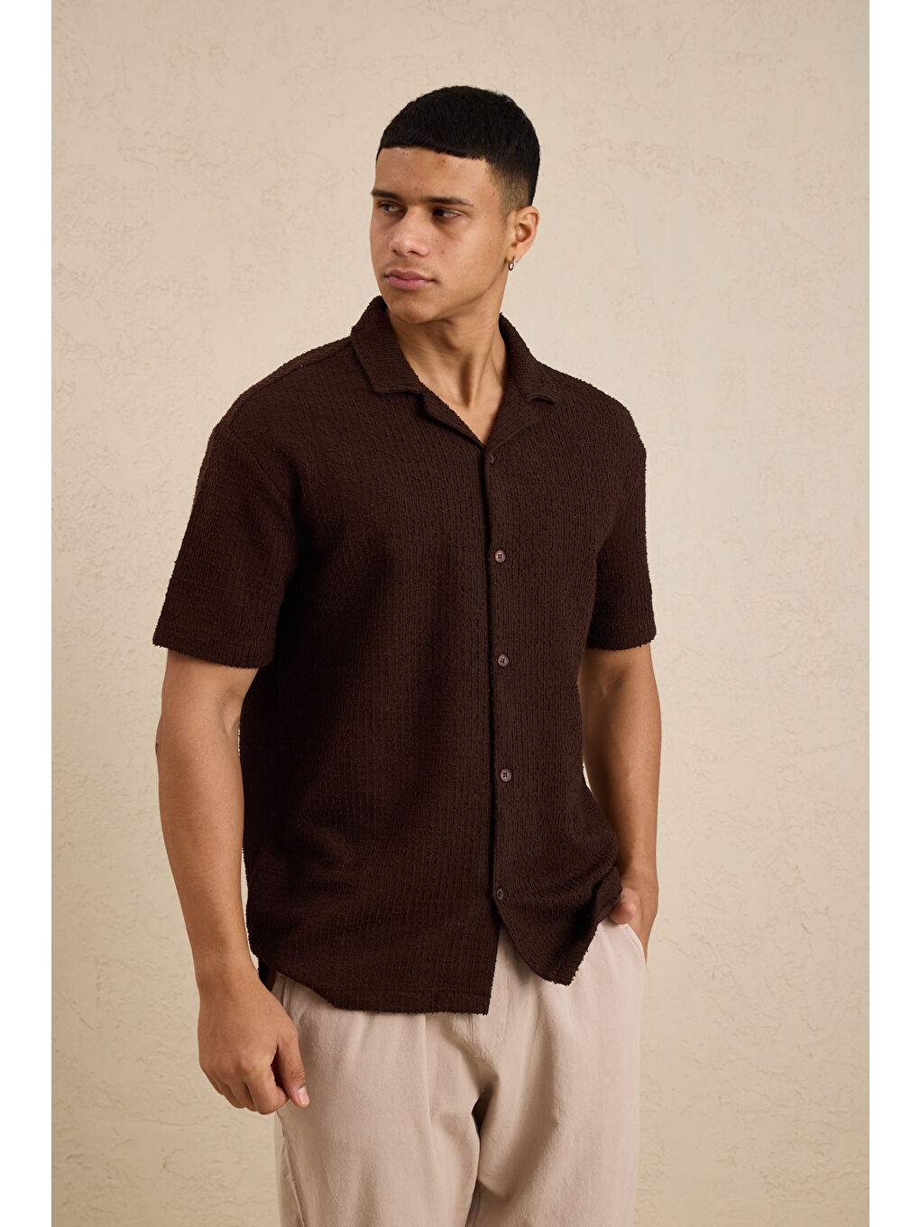 Erkek Teknik Kumaş Jakarlı Gömlek Kahverengi-3