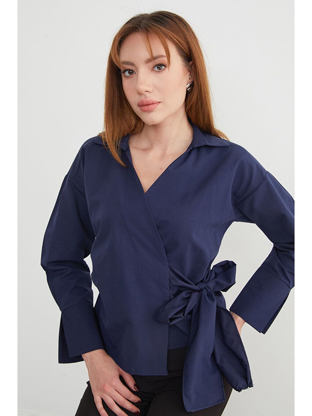 Lacivert Basic Kruvaze Bağlamalı Gömlek-2