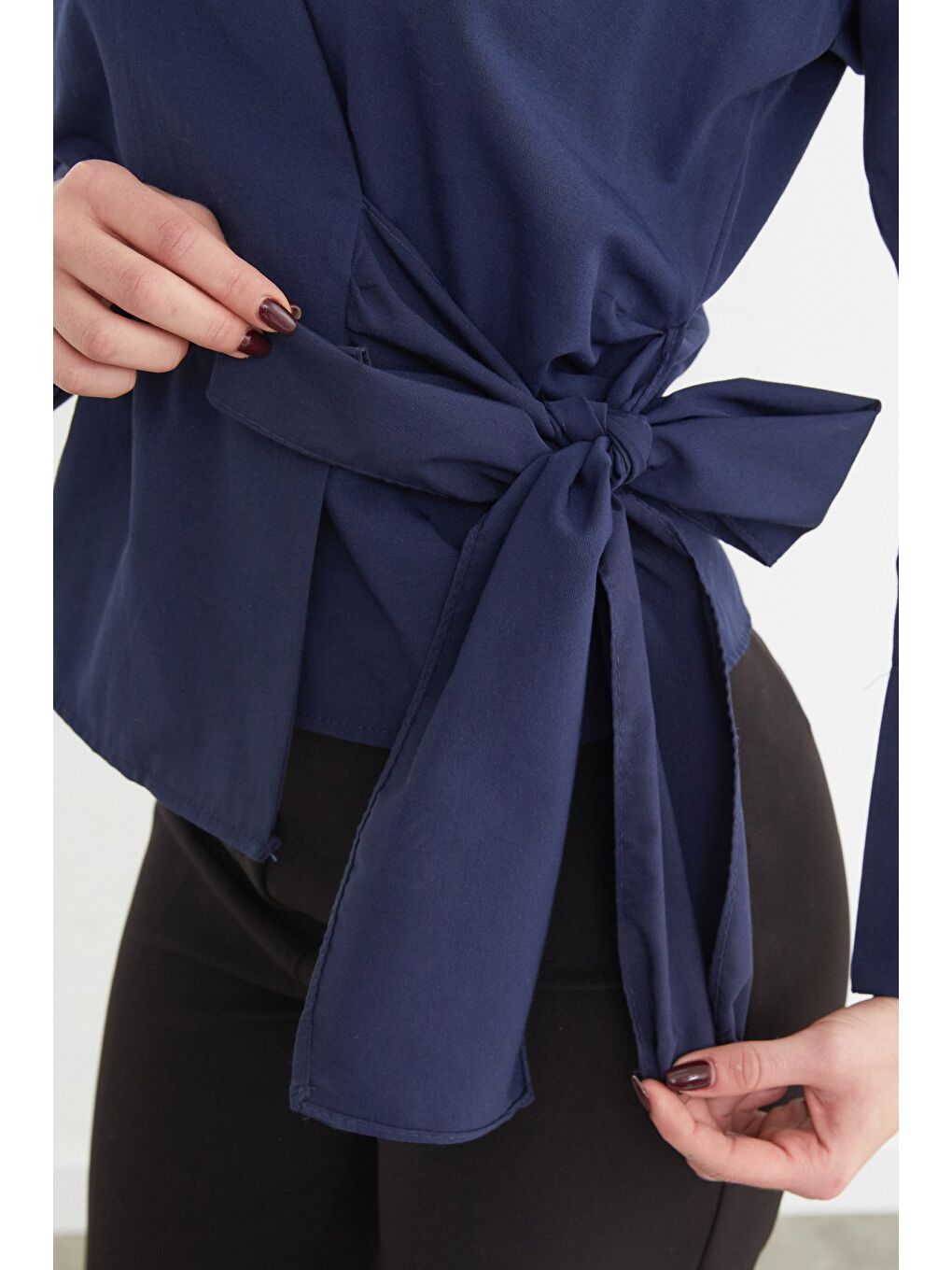 Lacivert Basic Kruvaze Bağlamalı Gömlek-3