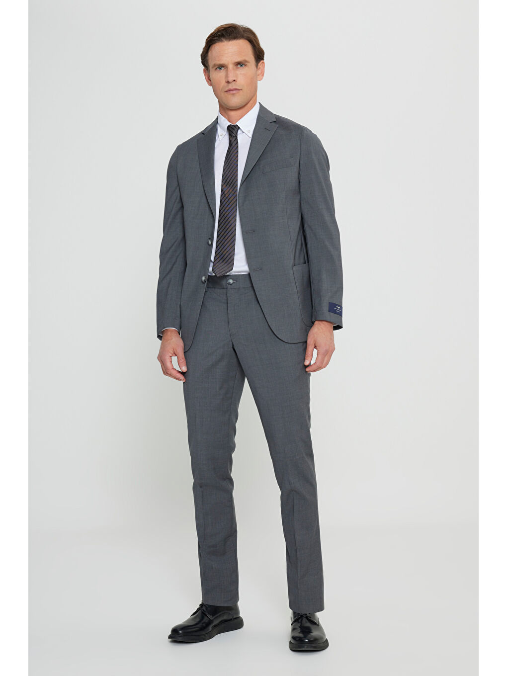 Erkek Gri Slim Fit Dar Kesim Mono Yaka %100 Yün Takım Elbise-3