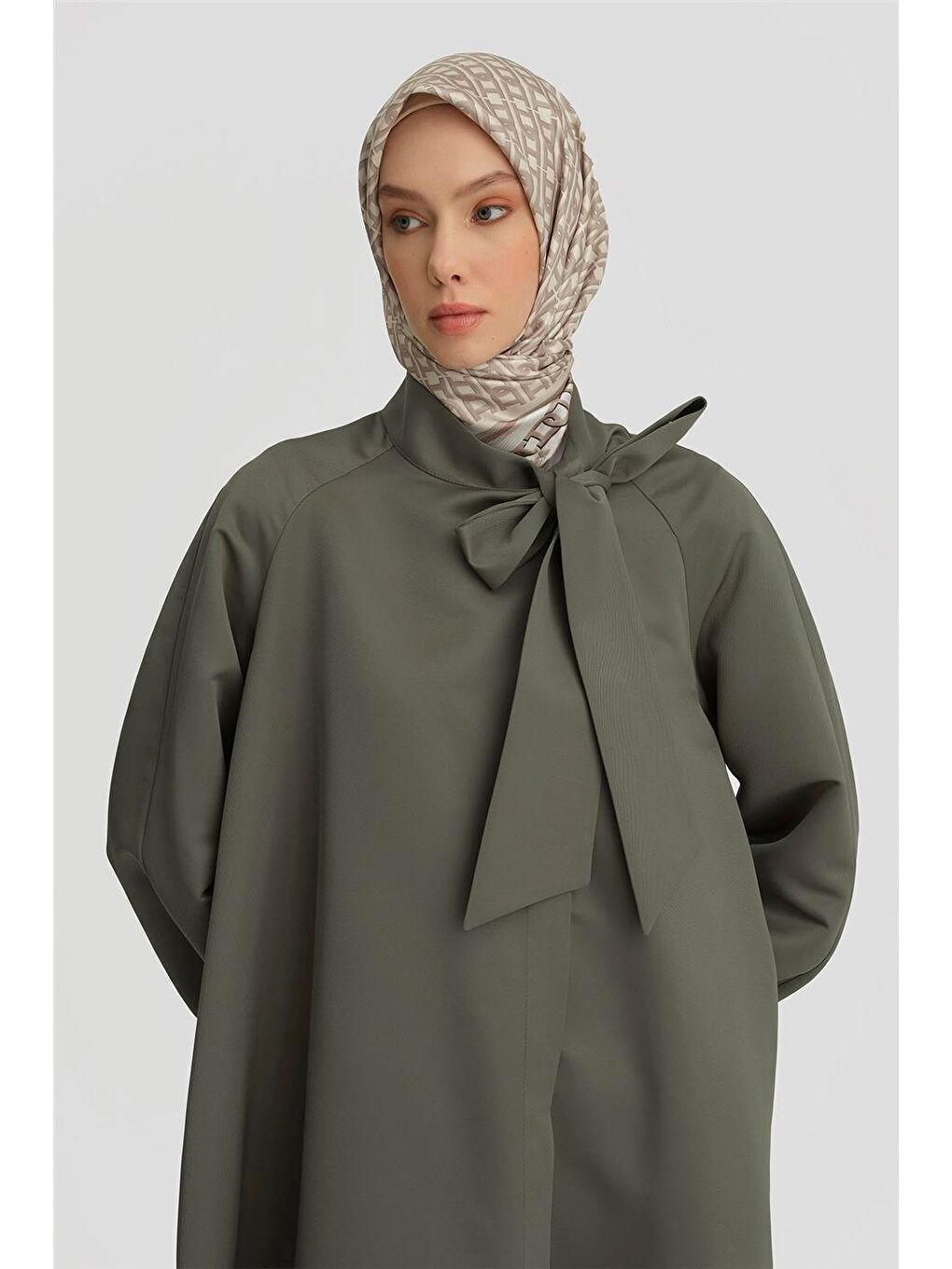 Yakası Fiyonklu Reglan Kollu Kap 25Y7811 Haki-2