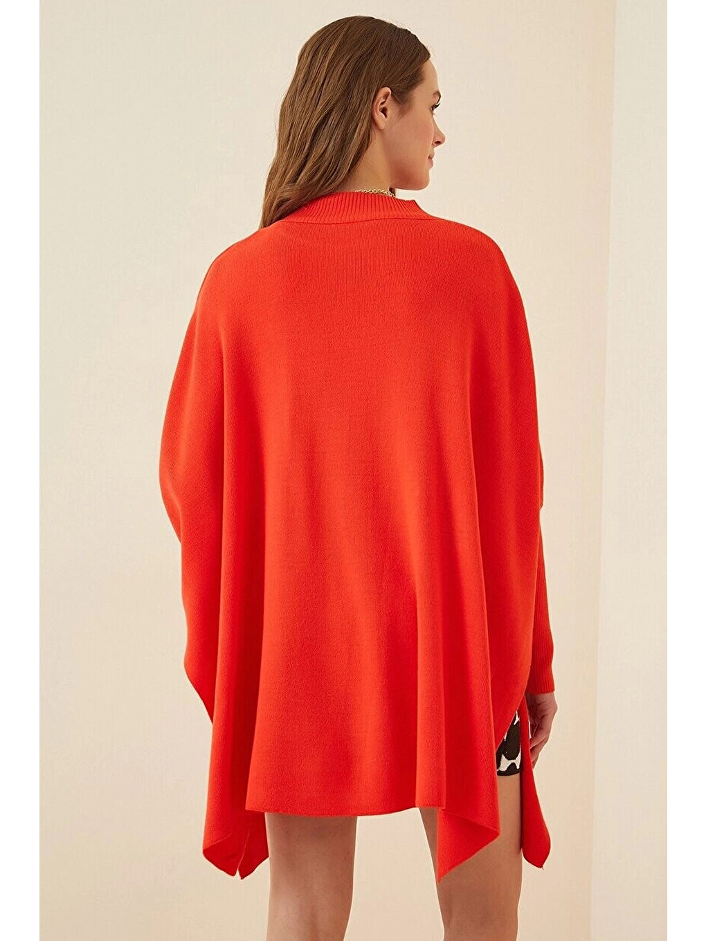 Kadın Kırmızı Oversize Yırtmaçlı Panço Triko Kazak HZL23W-BD1100761-3