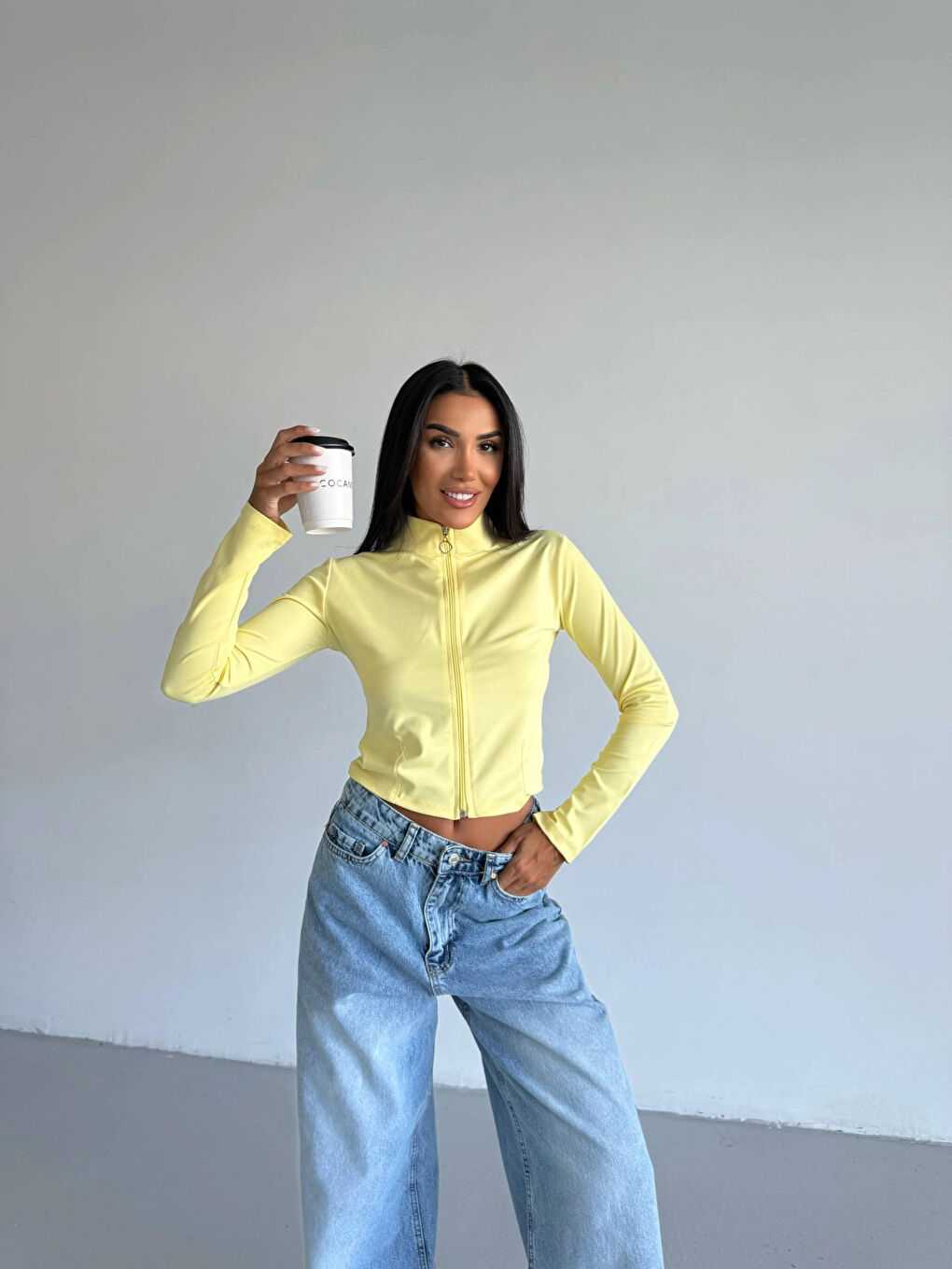 Kadın Sarı Dalgıç Kumaş Fermuar Kapamalı Parmak Geçirmeli Sweatshirt HZL25W-FRY123441