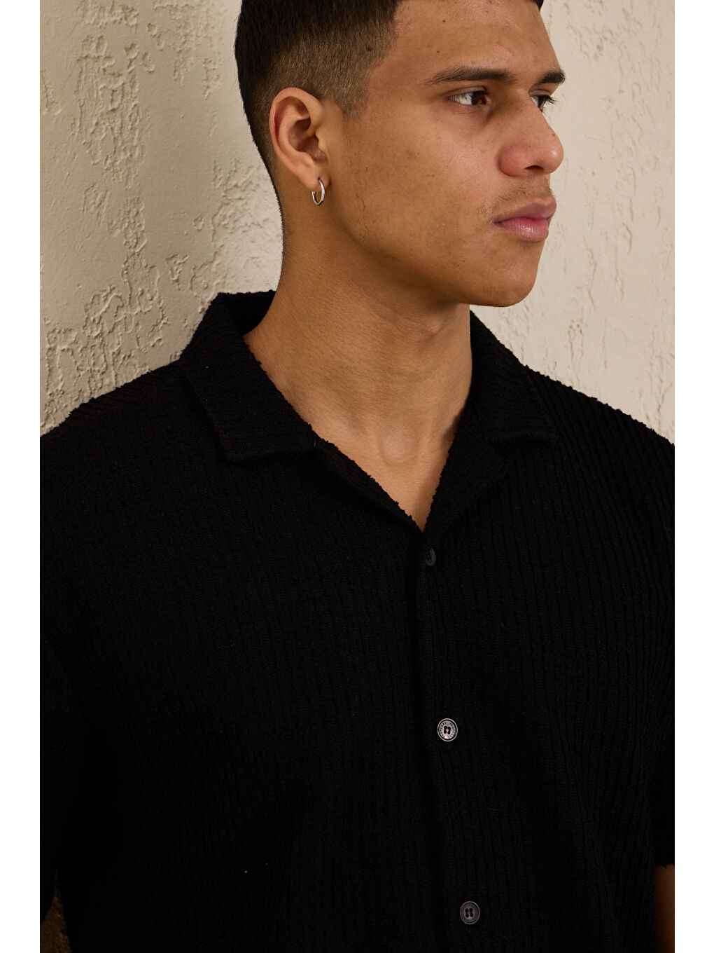 Erkek Teknik Kumaş Jakarlı Gömlek Siyah-1