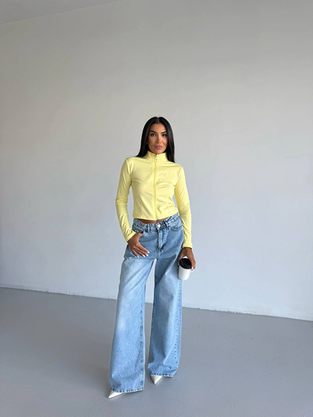 Kadın Sarı Dalgıç Kumaş Fermuar Kapamalı Parmak Geçirmeli Sweatshirt HZL25W-FRY123441-1