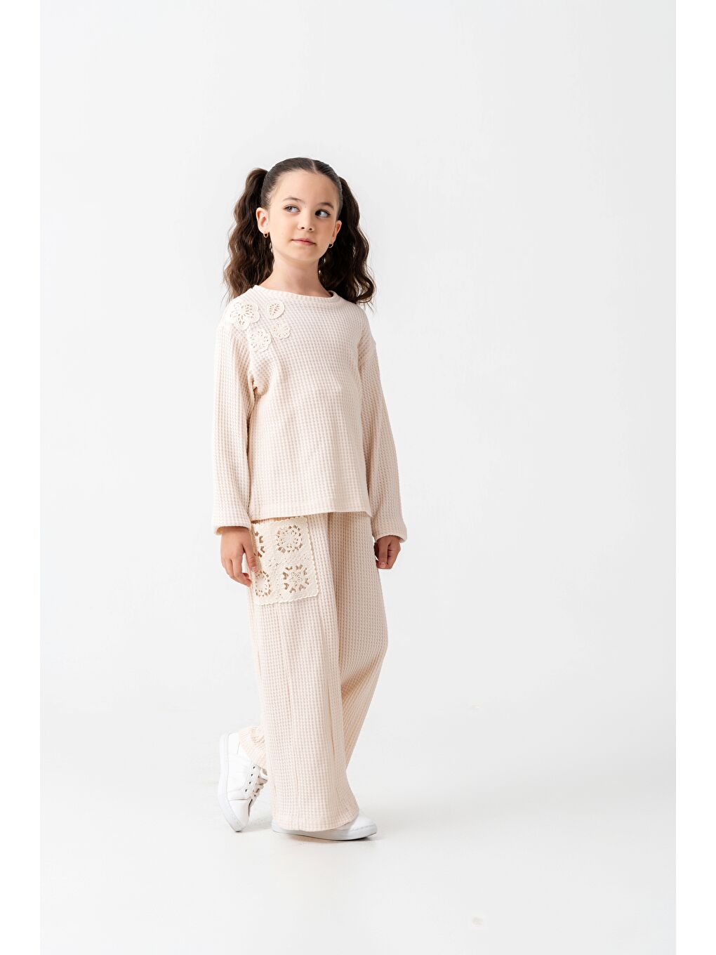 Ekru Kız Çocuk Dantelli İspanyol Paça Eşofman Takımı 7-10 Yaş-2