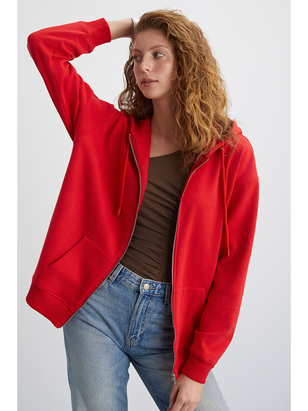 Alena Kadın Oversize Organik Pamuklu Metal Fermuarlı Kapüşonlu İçi Polarlı Kırmızı Sweatshirt-1