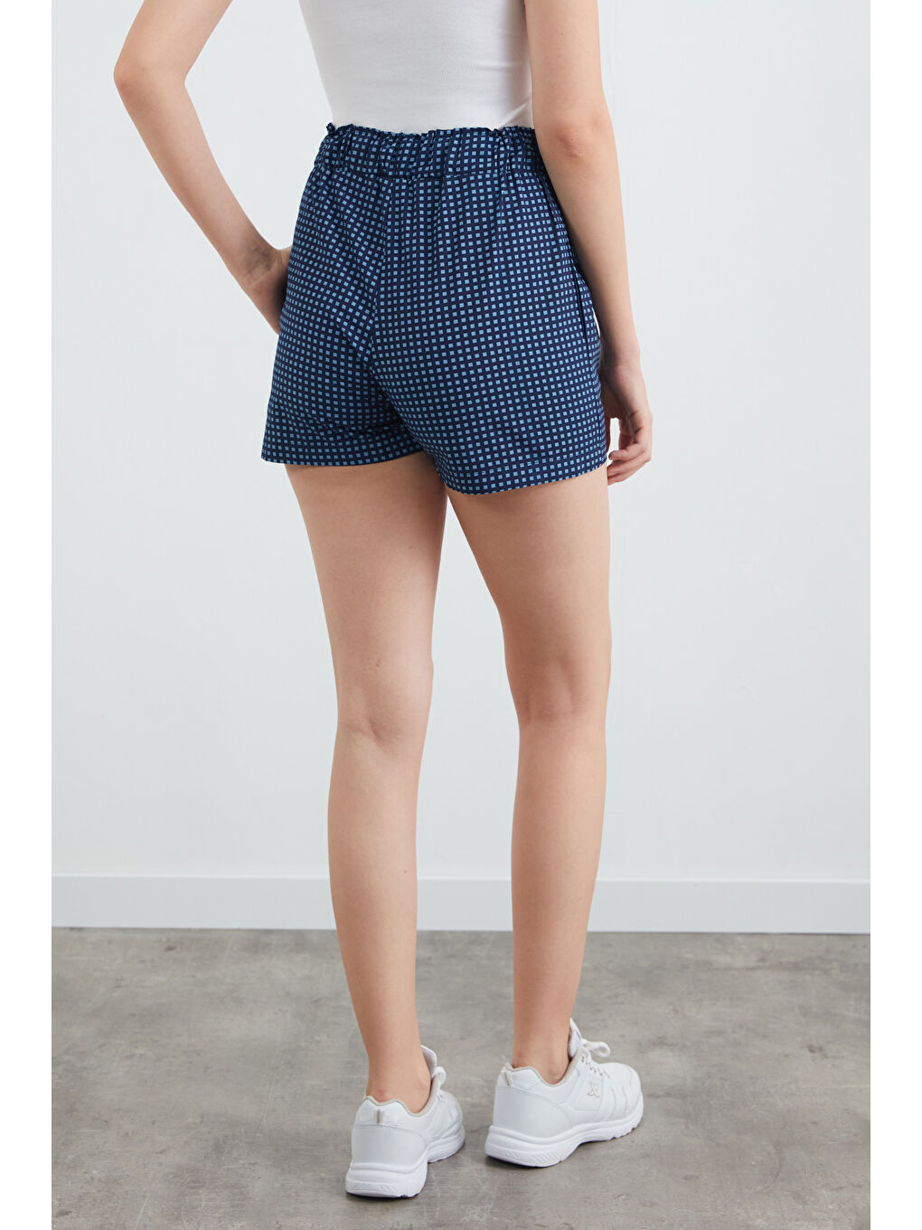 Lacivert Basic Pötikare Desenli Beli Lastikli Şort-3