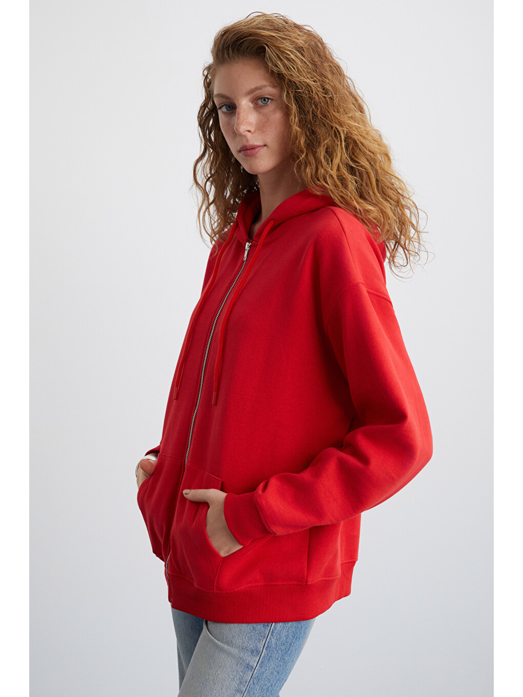 Alena Kadın Oversize Organik Pamuklu Metal Fermuarlı Kapüşonlu İçi Polarlı Kırmızı Sweatshirt-3
