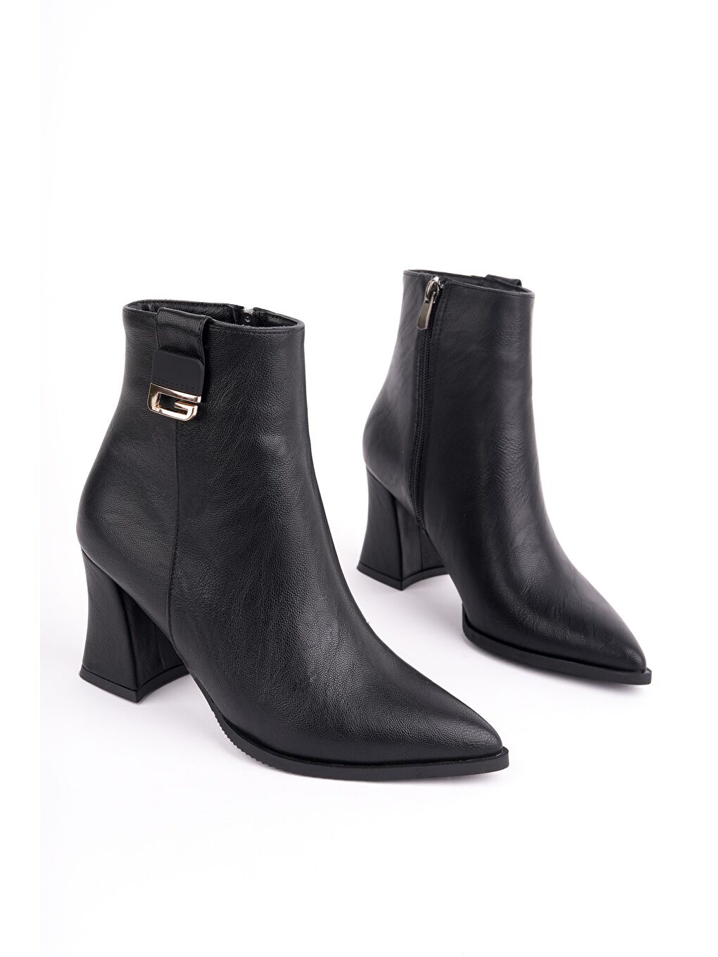 Siyah LUXERA Sivri Burun Toka Detaylı Fermuarlı Kalın Topuklu Kadın Bot-2