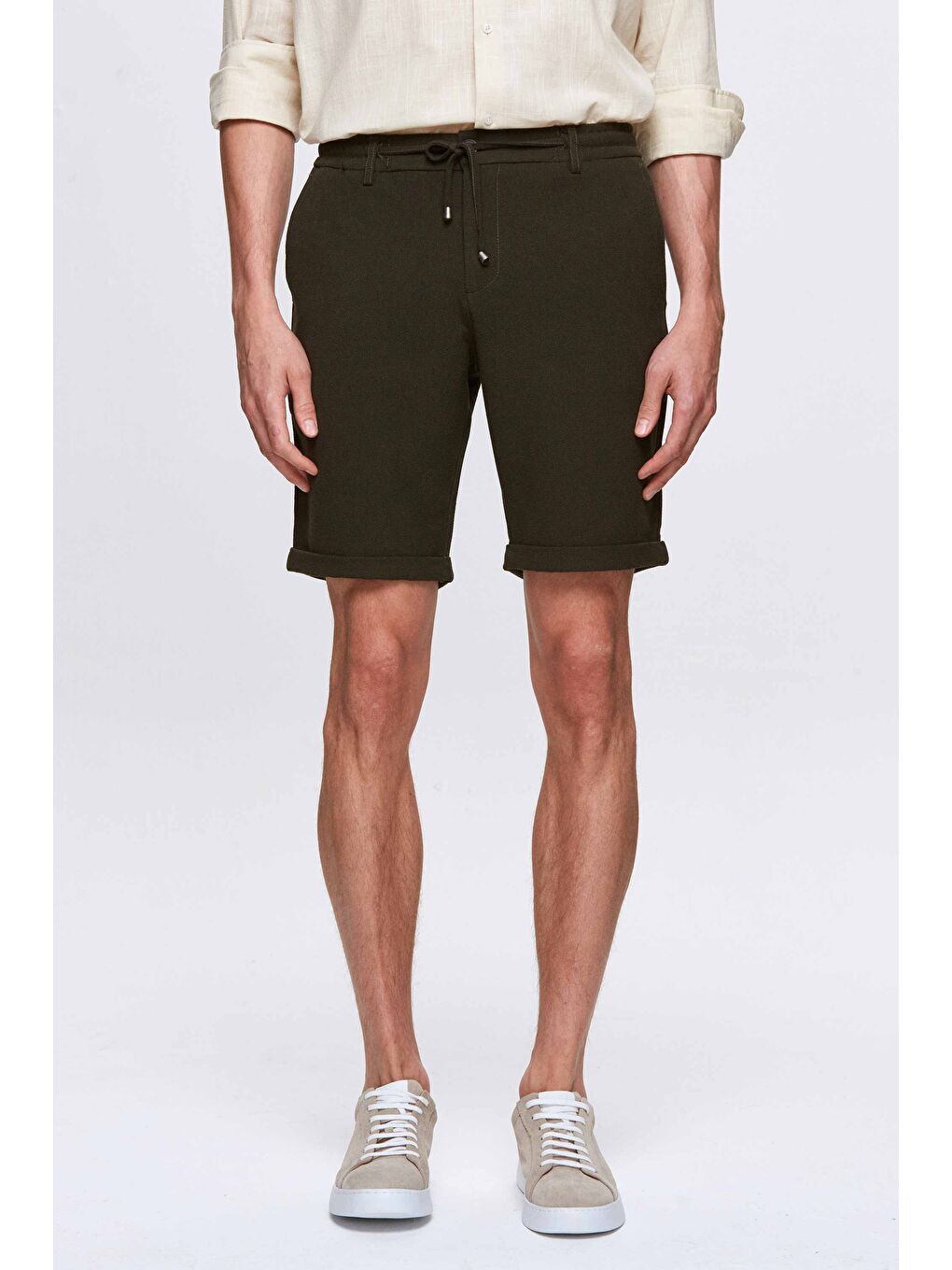 Haki Beli Lastikli Bağcık Detaylı Duble Paça Viskonlu Jogger Şort