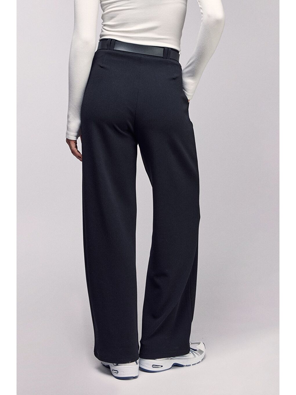 Siyah Kadın Yüksek Bel Elastanlı Palazzo Pantolon - Kemerli-3