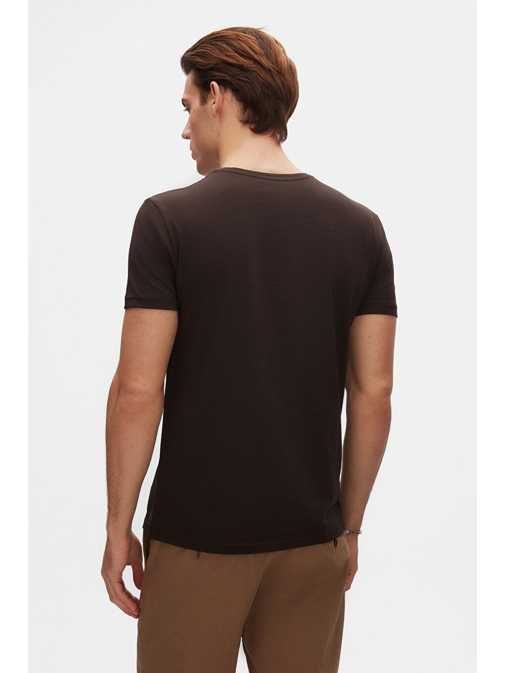 Slim Fit Kahverengi Bisiklet Yaka %100 Pamuklu Nefes Alabilen Tişört-2