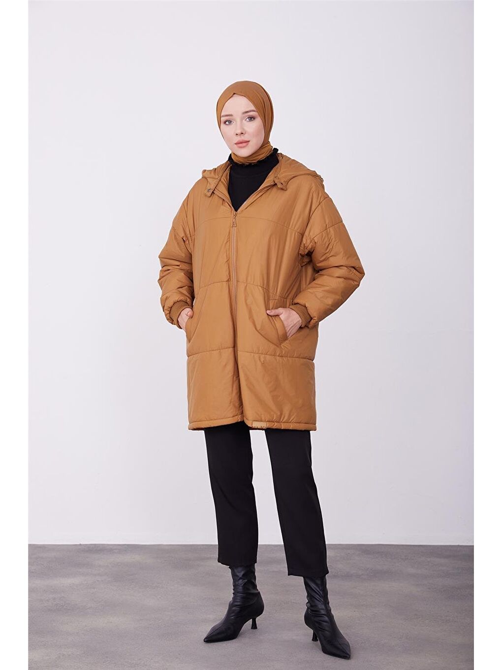 Kahverengi Seyyar Kapüşonlu Oversize Kaban 23K7210 Camel-1