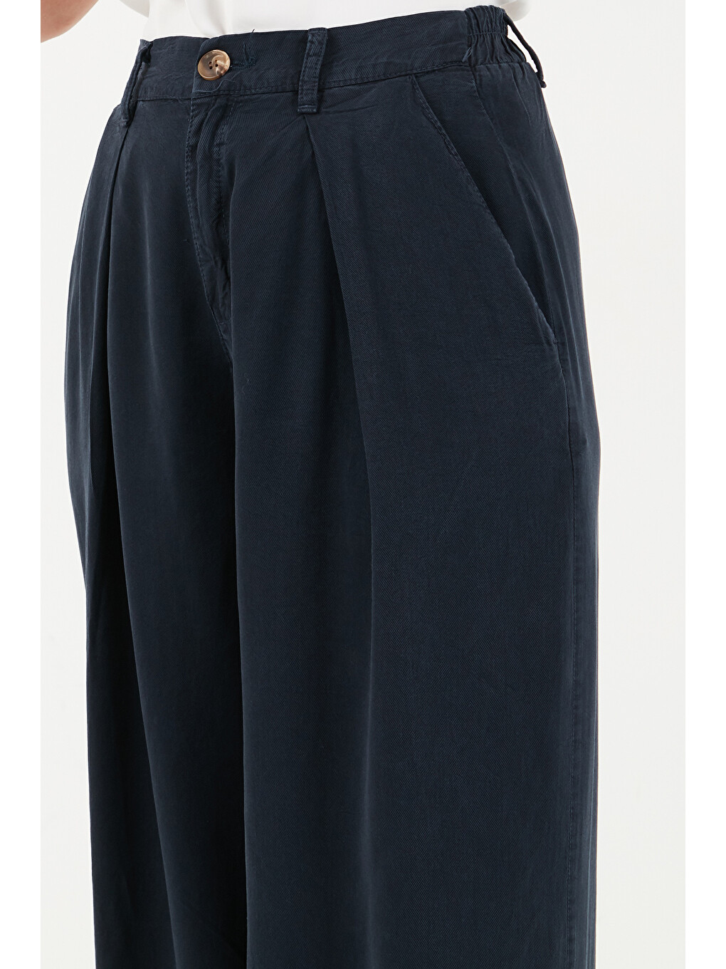 Lacivert Relaxed Fit Yüksek Bel Geniş Paça Pantolon 668YP5515-6