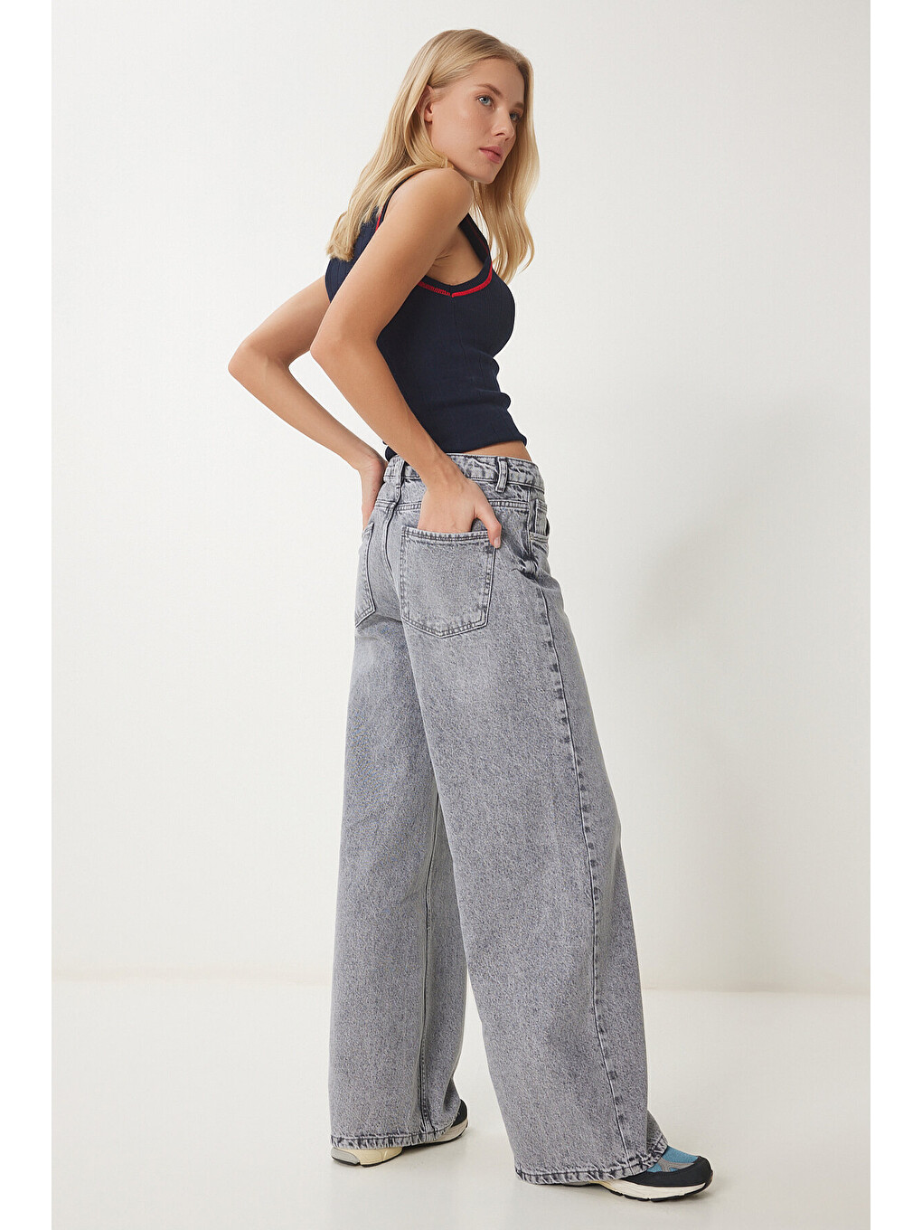 Gri Yıkamalı Geniş Paça Jean GRİ LUS0098