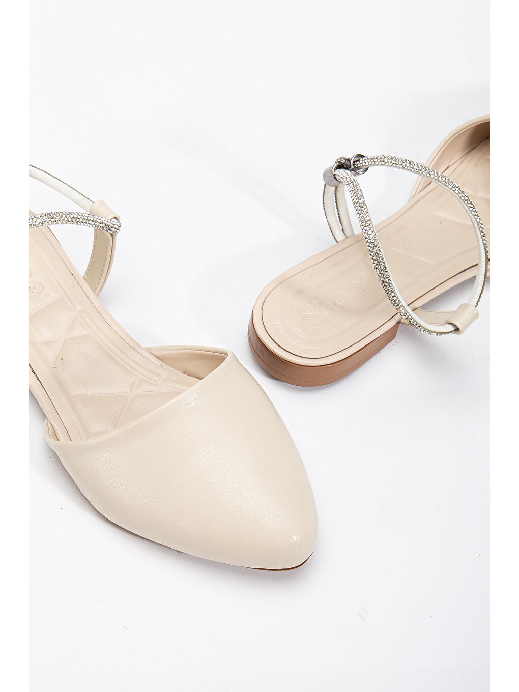 Kadın Bej Taş Halat Detaylı Babet-2