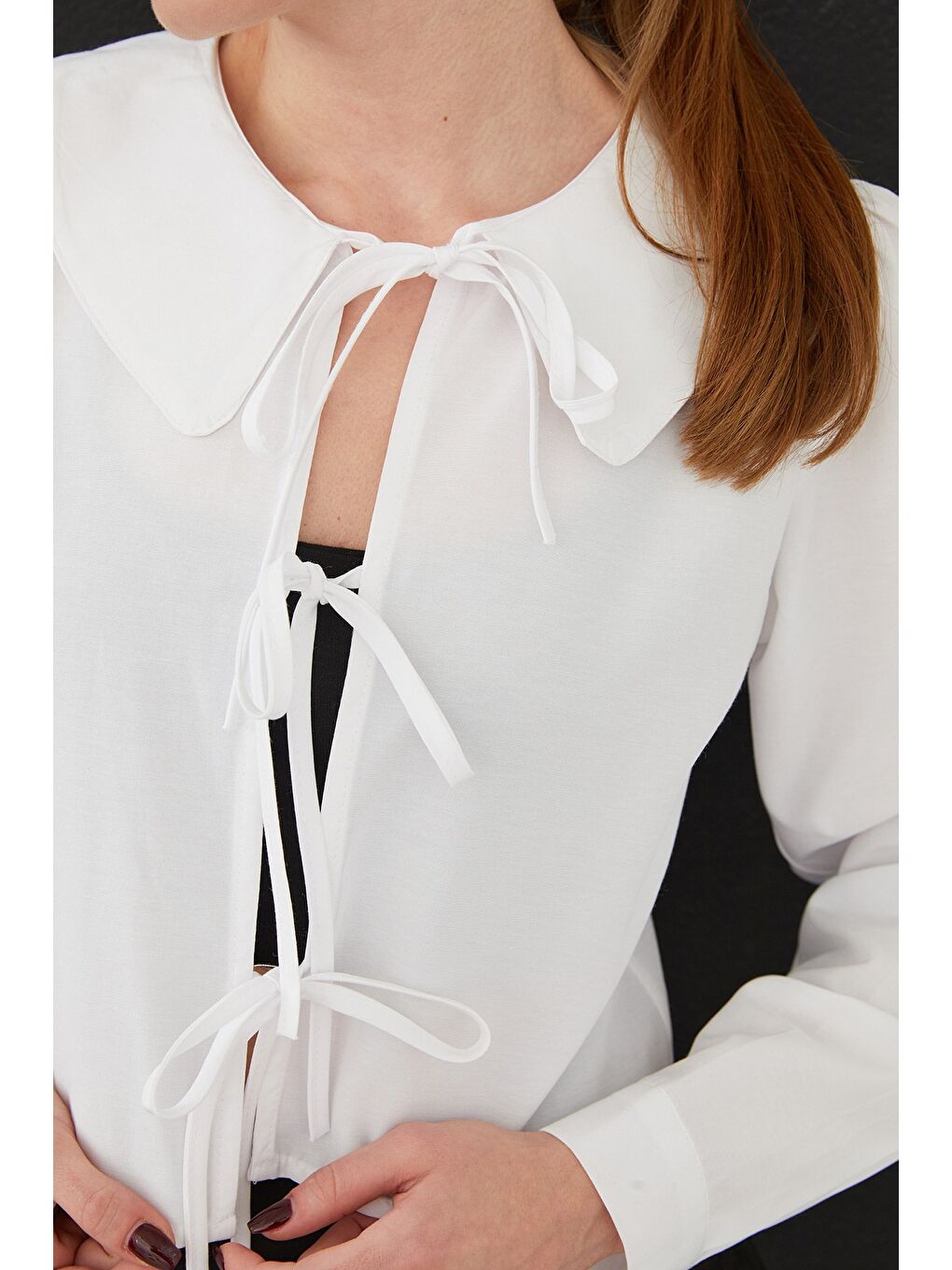 Beyaz Bebe Yaka Önden Bağlamalı Crop Bluz-3