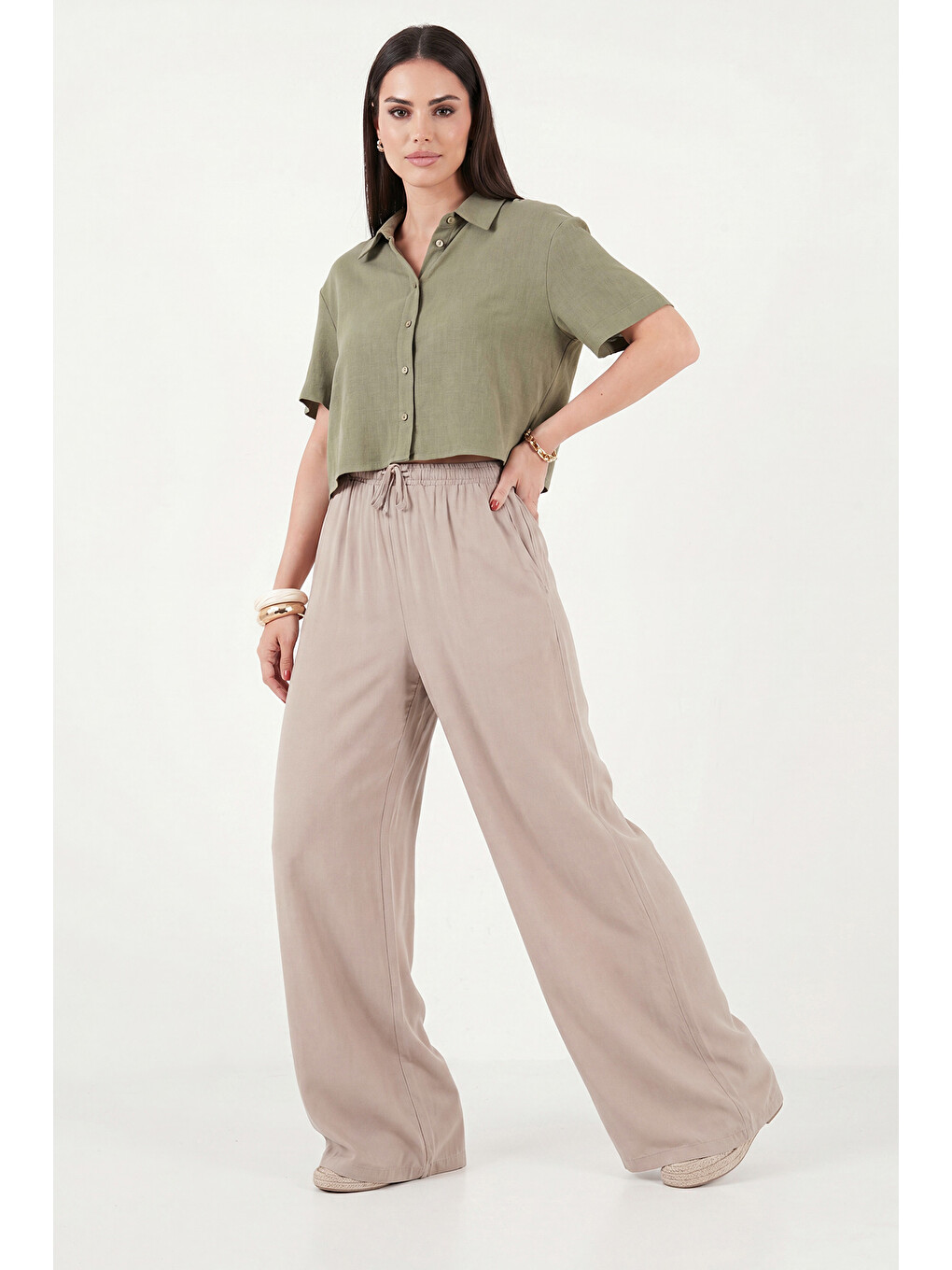 Bej Pamuklu Relaxed Fit Yüksek Bel Geniş Paça Pantolon 668yp5559-2