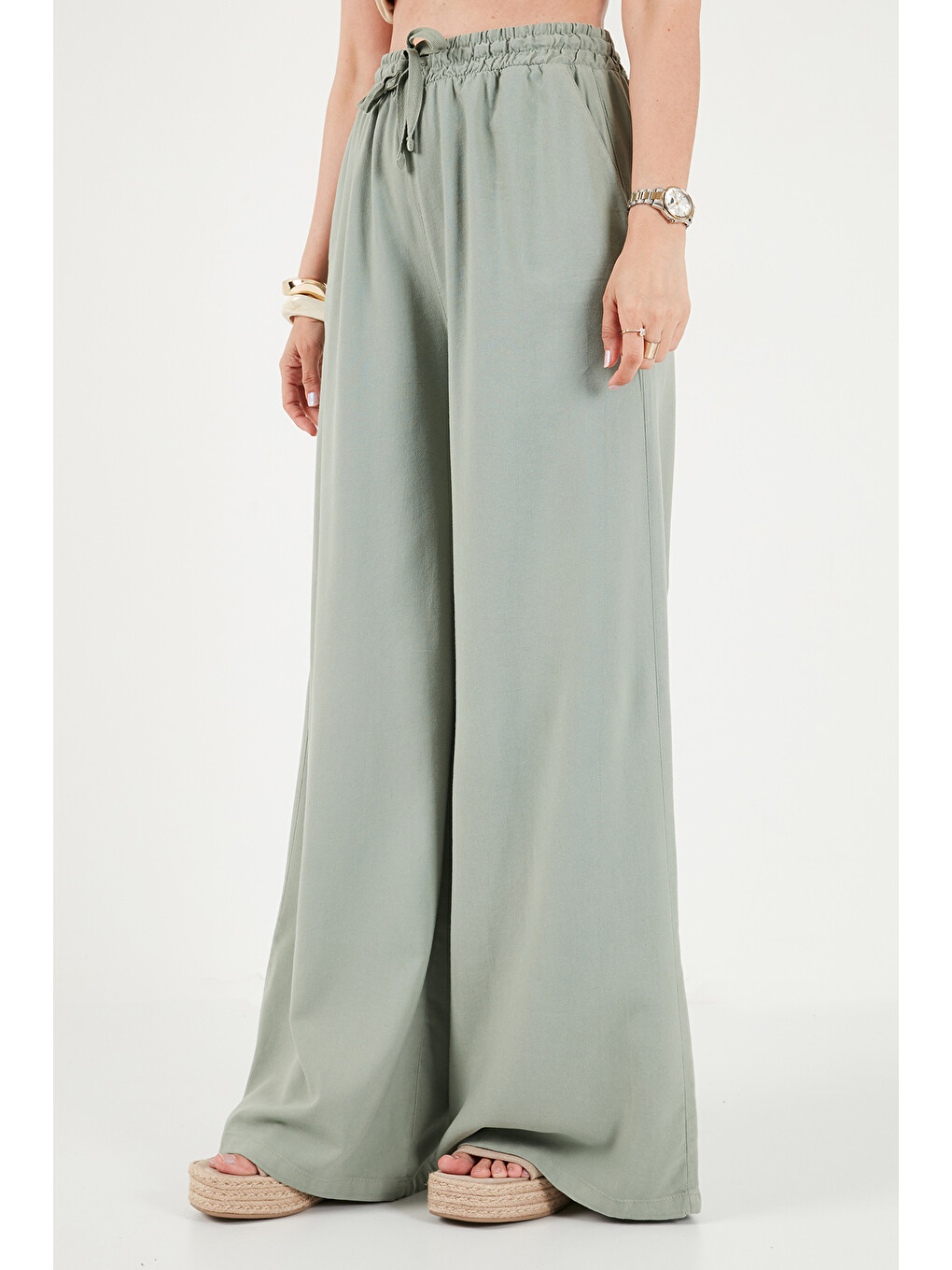 Haki Pamuklu Relaxed Fit Yüksek Bel Geniş Paça Pantolon 668yp5559-3