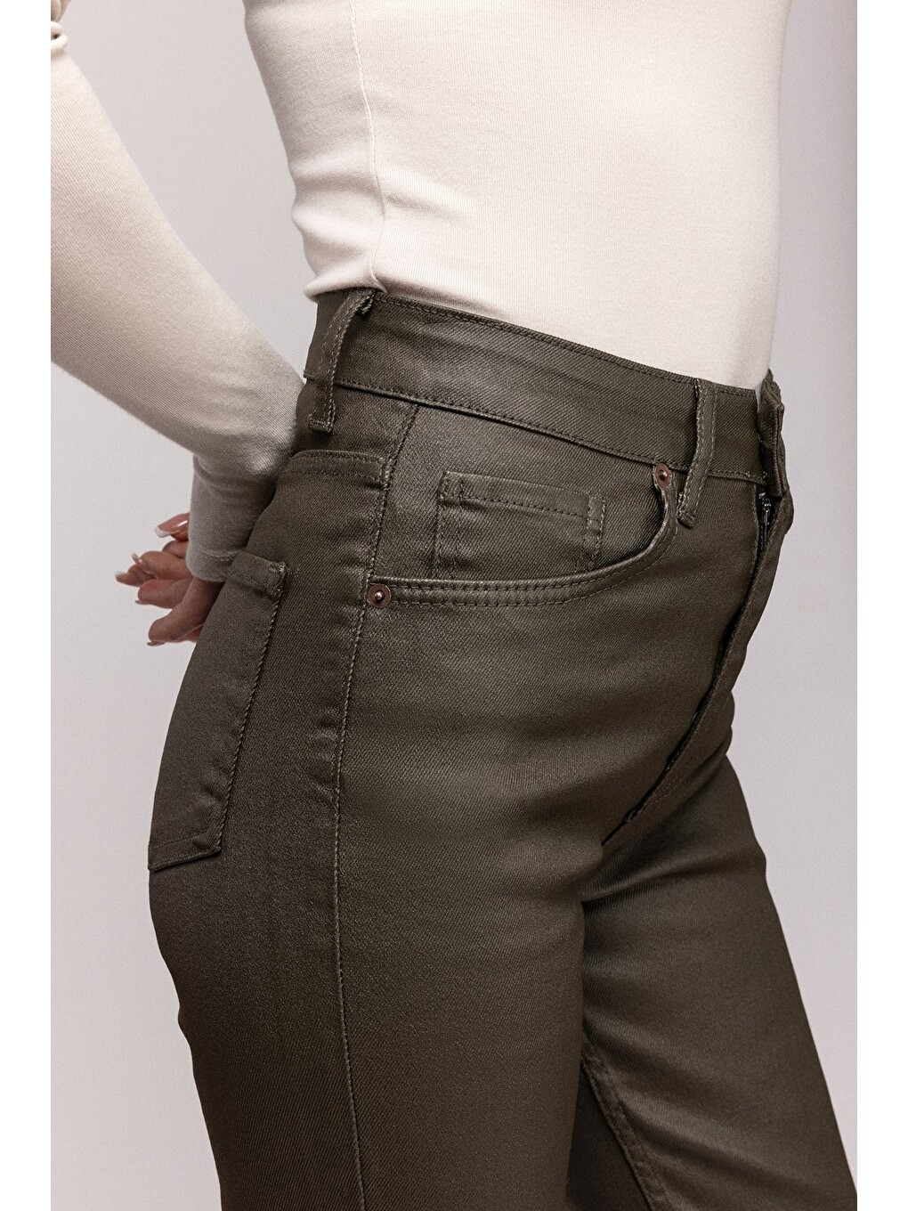 Beyaz Haki Kadın Mumlu (waxed) Yüksek Bel Düz Kesim Elastanlı Jean Pantolon - Tam Kalıp-3
