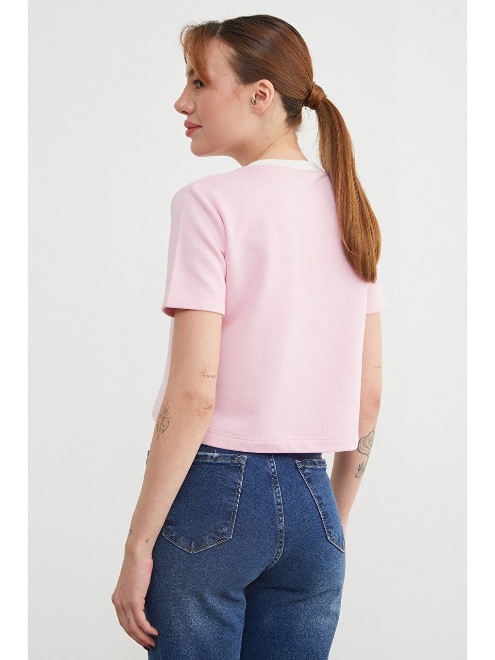 Pembe Basic Ribana Yaka Mevsimlik Crop Tişört-3