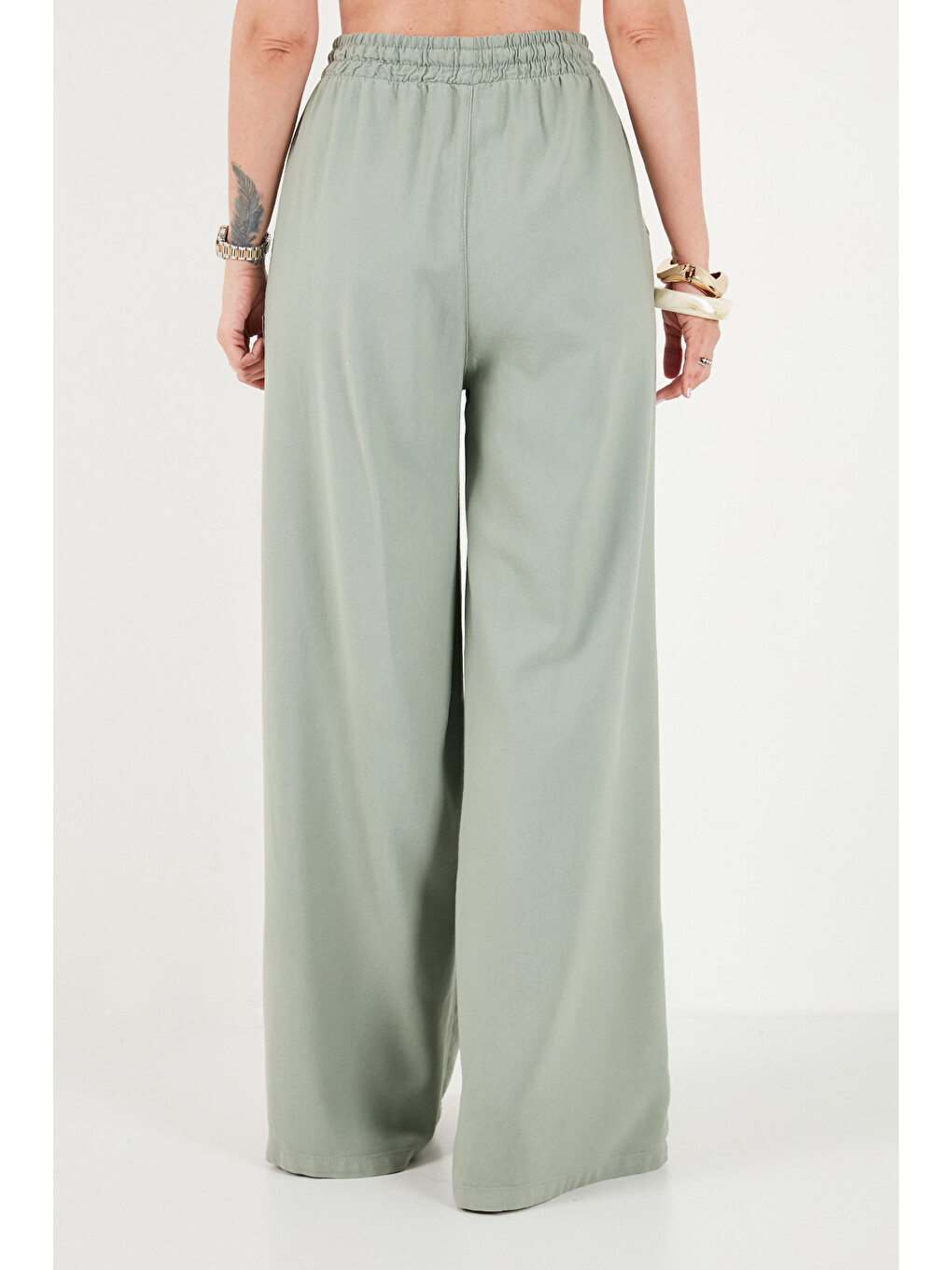 Haki Pamuklu Relaxed Fit Yüksek Bel Geniş Paça Pantolon 668yp5559-5