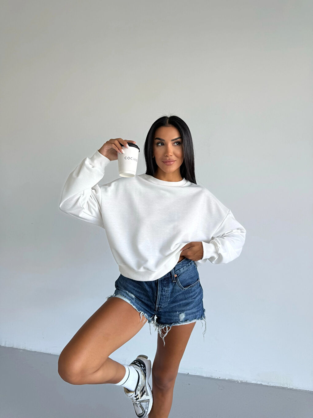 Kadın Beyaz Bisiklet Yaka 2 İplik Sweatshirt HZL25W-FRY123391-3