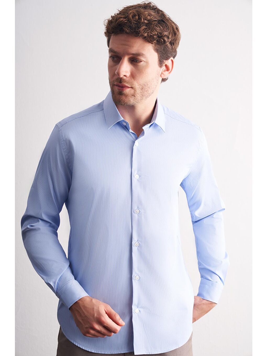 Mavi - Beyaz Sert Yaka Çizgili Desen Uzun Kol Slim Fit Esnek Gömlek 1004255176-1