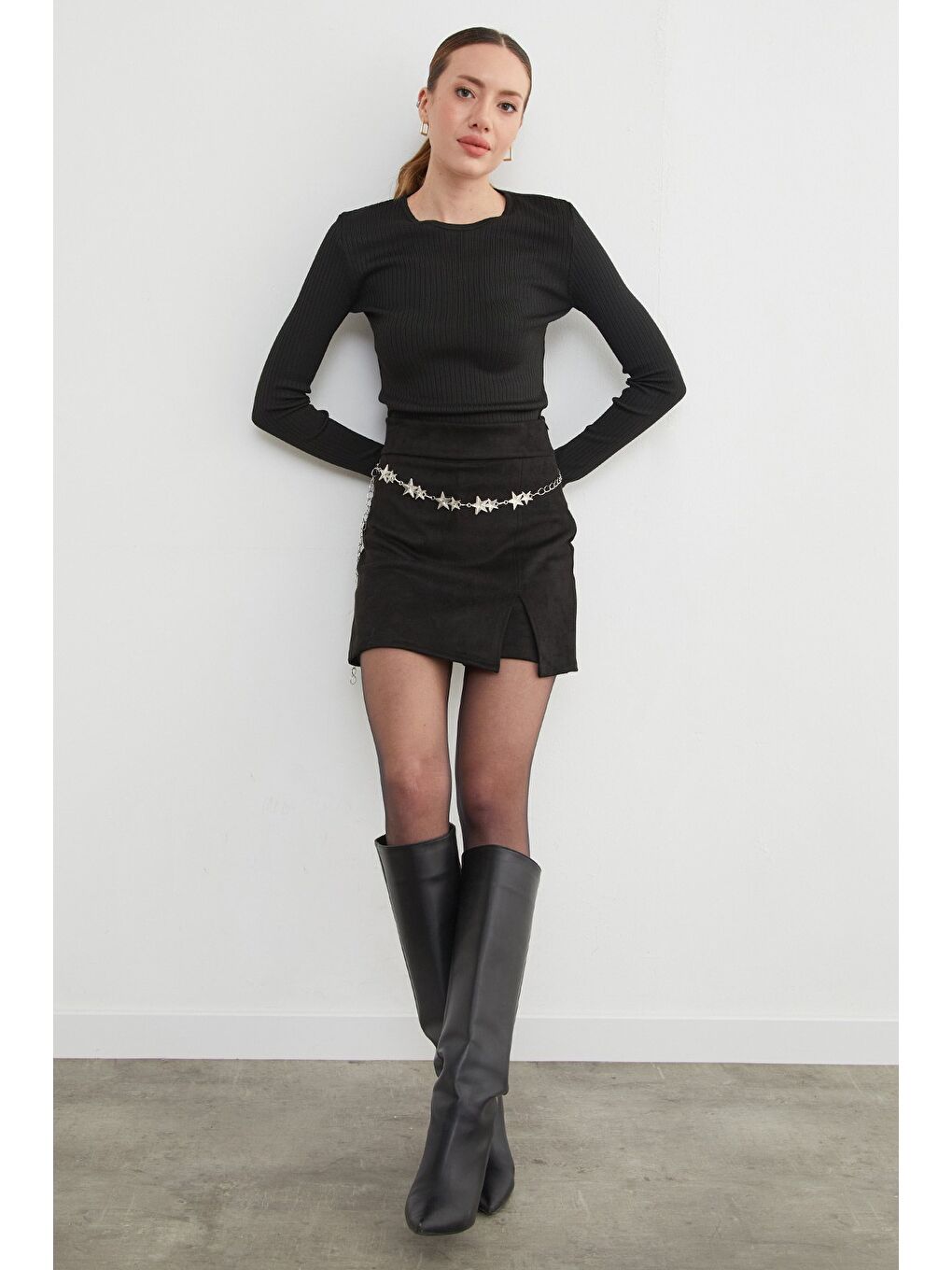 Siyah Fitilli Bisiklet Yaka İnce Triko Kazak-1