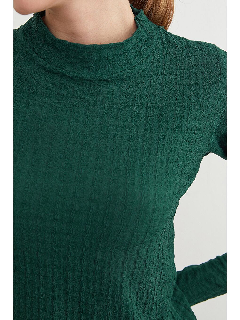 Yeşil Dik Yaka Bürümcük Kumaş Bluz-4