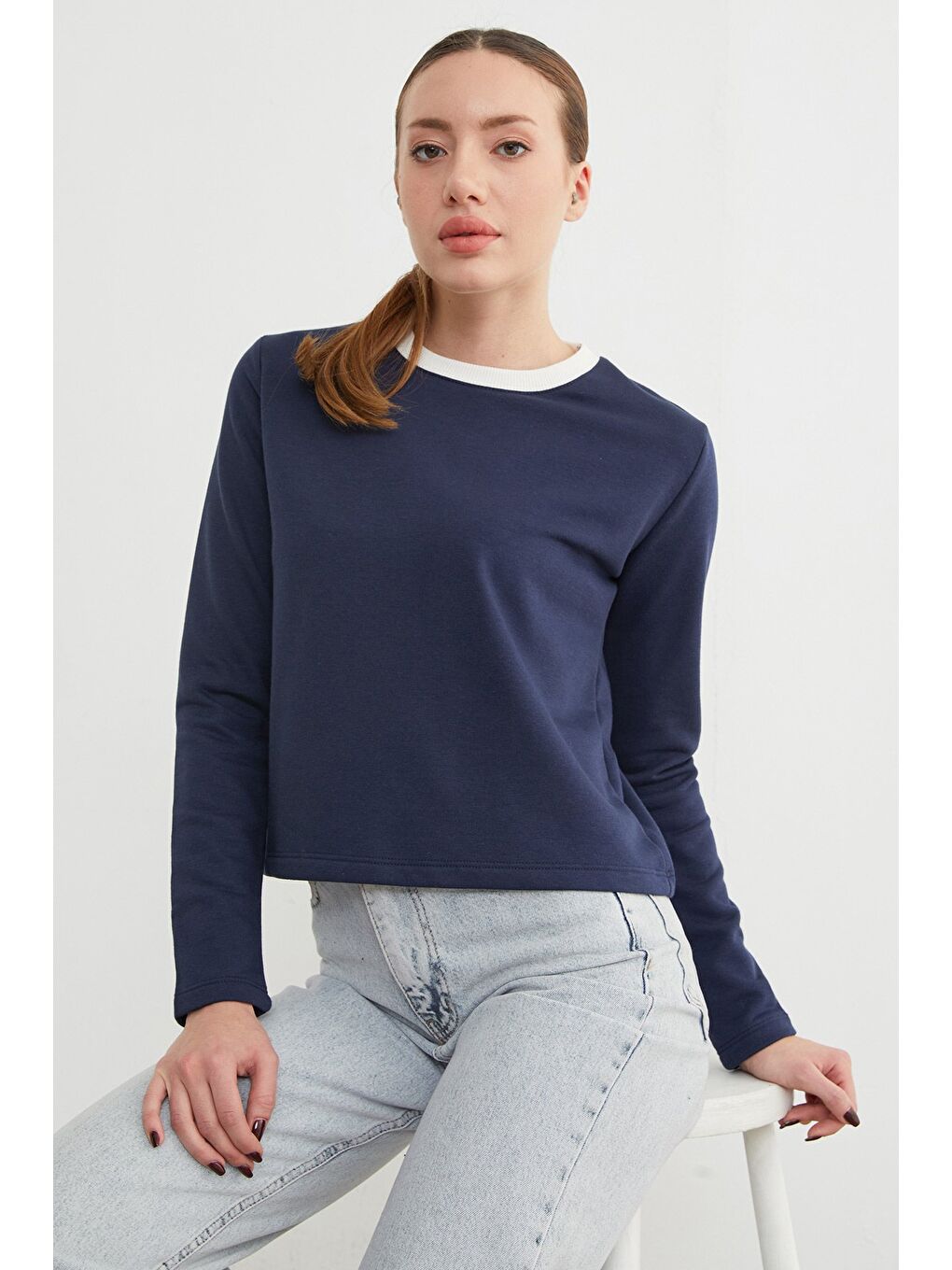 Lacivert 3 İplik Şardonsuz Yakası Ribanalı Sweatshirt