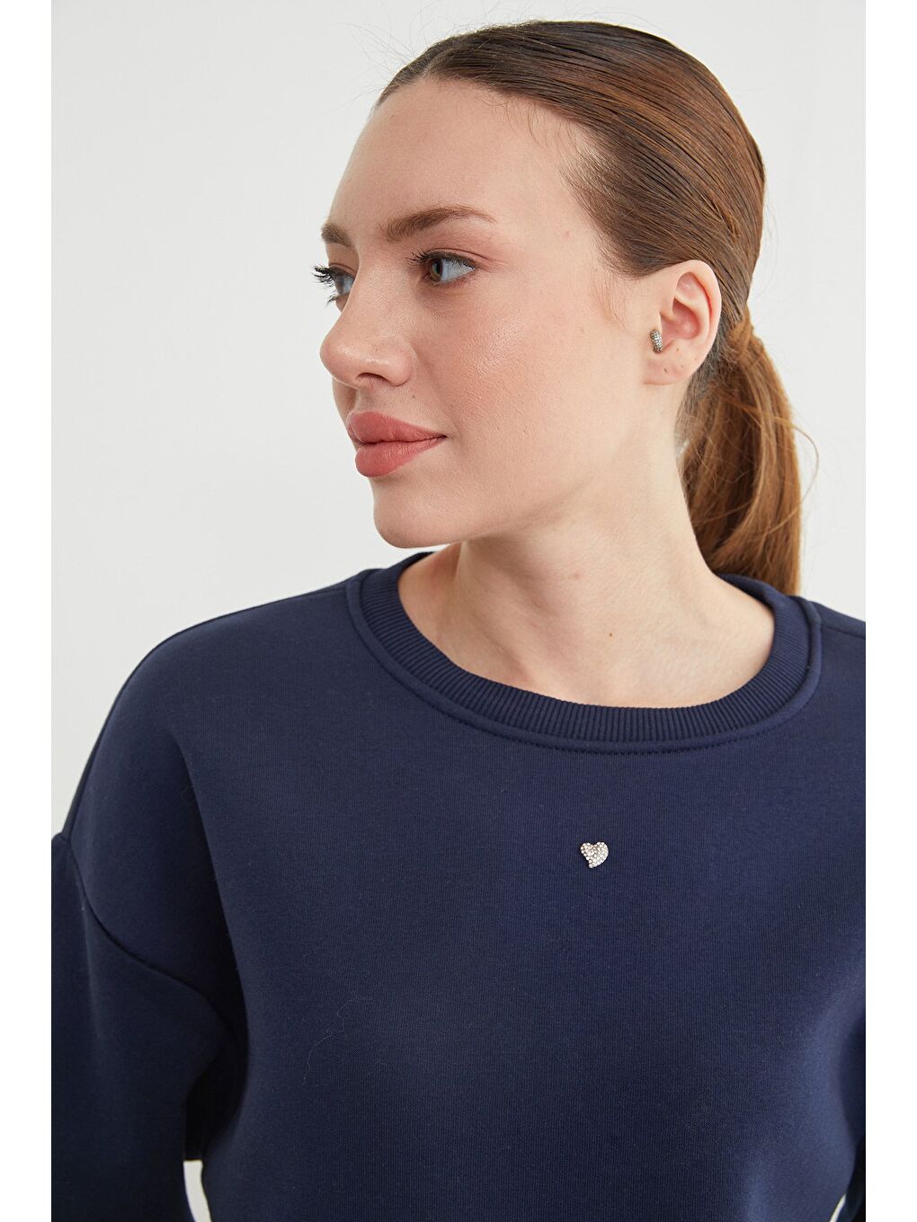 Lacivert 3 İplik Taşlı Kalp Detaylı Oversize Sweatshirt-3