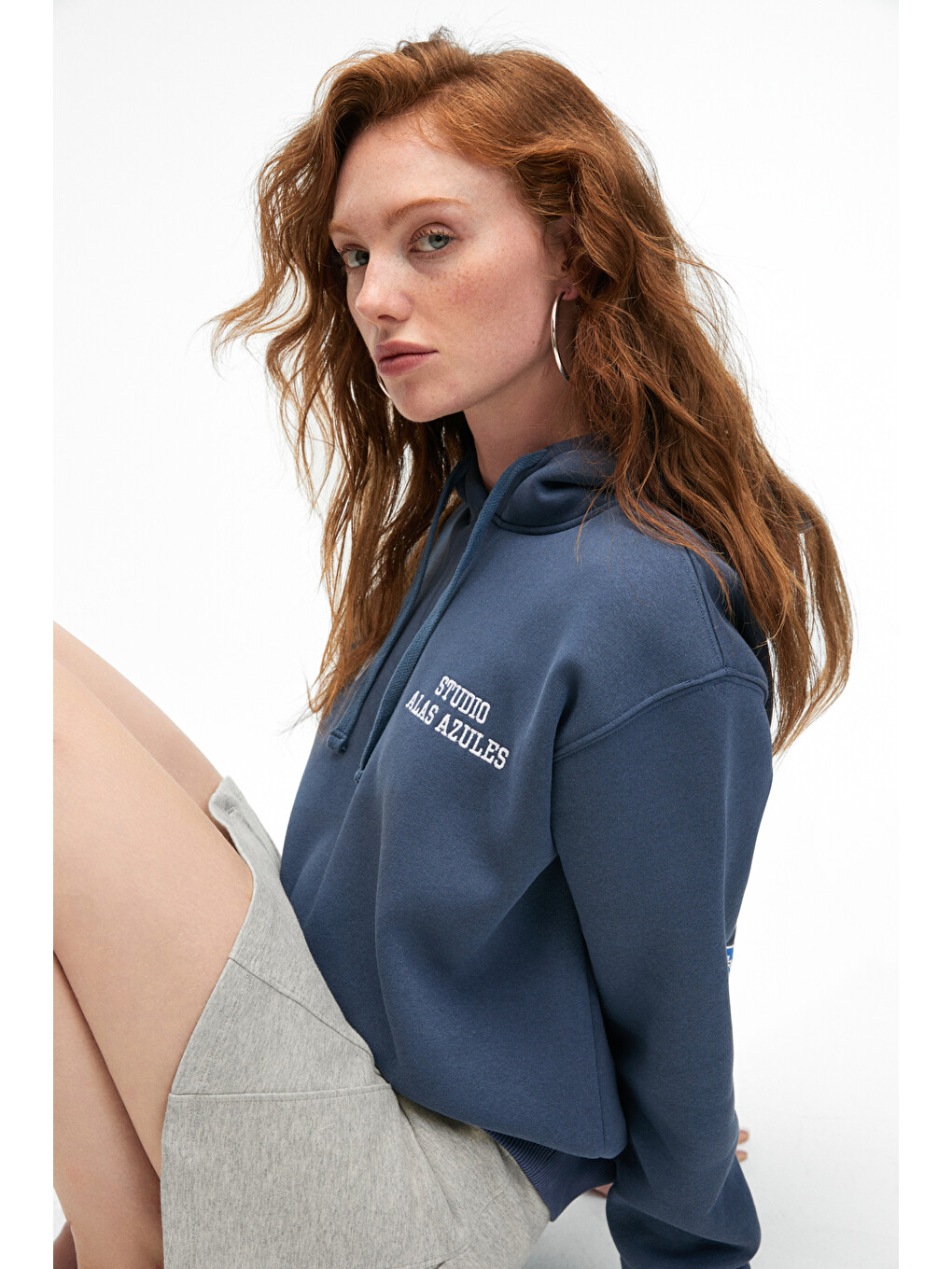 Slopane Kadın Rahat Kesim Kapüşonlu Baskılı Lacivert Sweatshirt-5