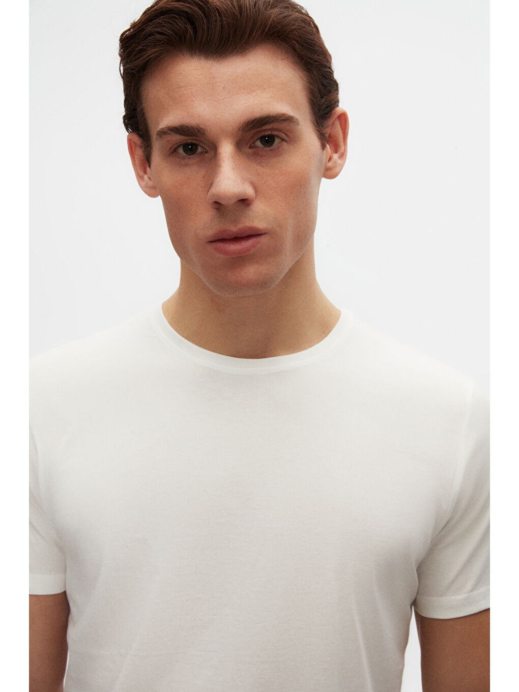 Slim Fit Ekru Bisiklet Yaka %100 Pamuklu Nefes Alabilen Tişört-1