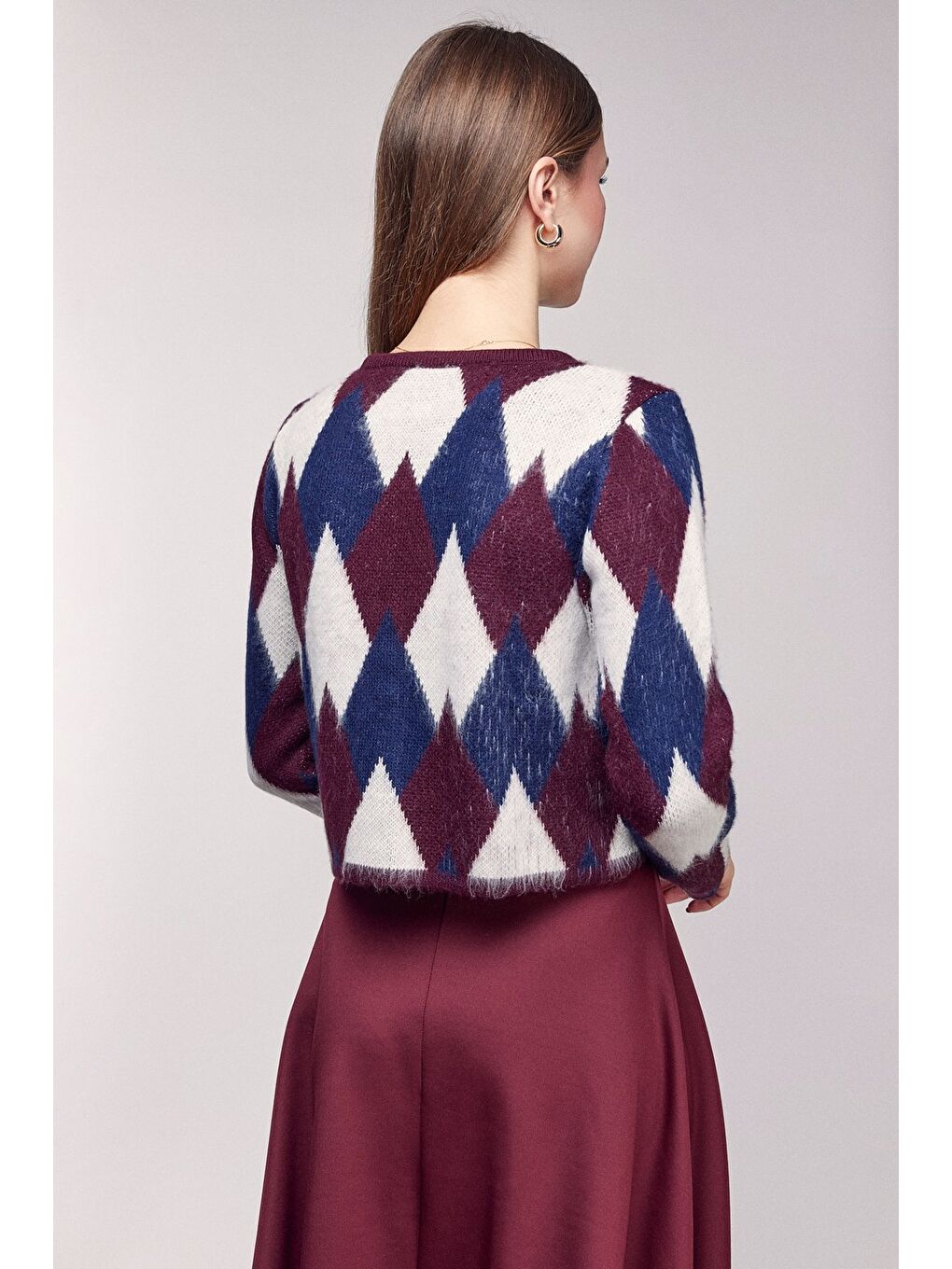 Bordo Yumuşak Dokulu Renk Blok Baklava Desenli Düğmeli Crop Hırka-2