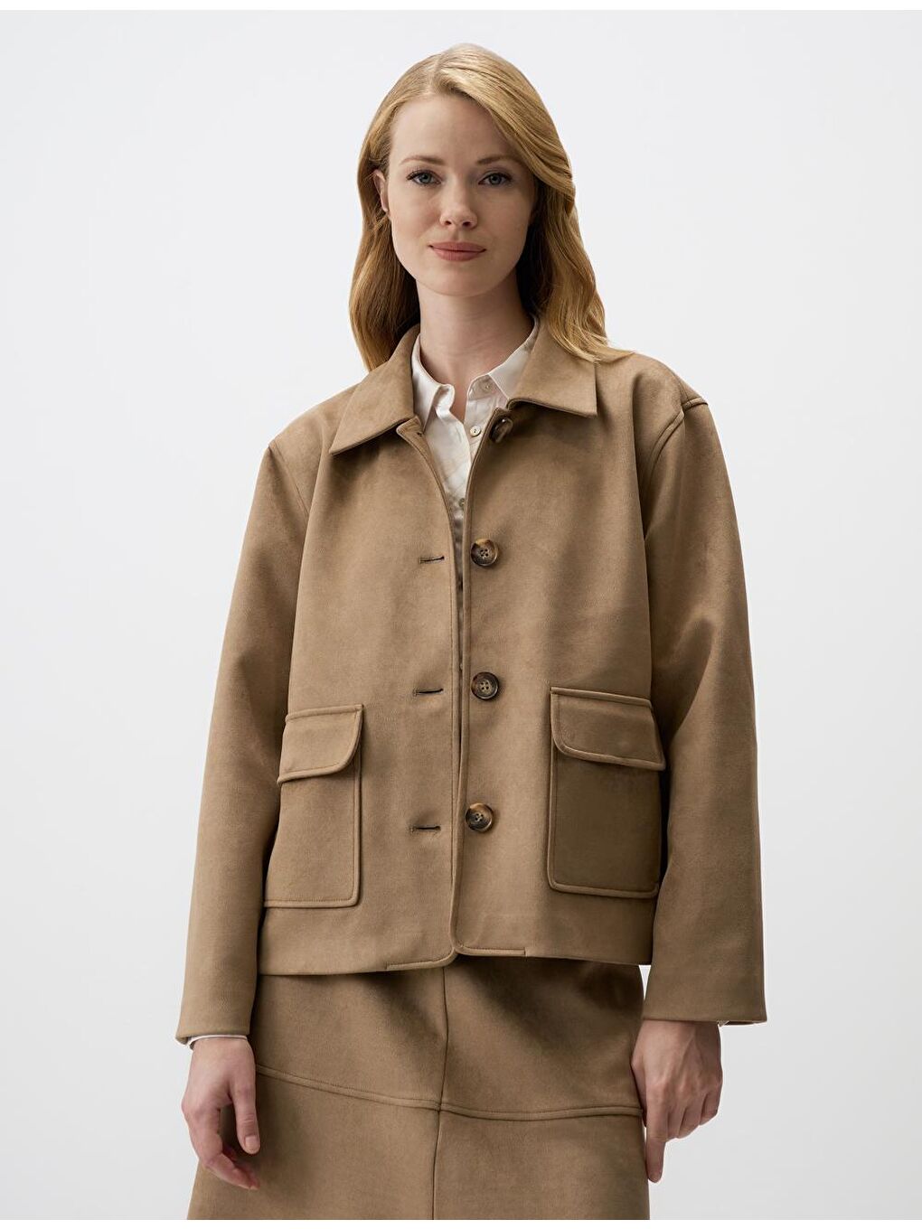 Bej Uzun Kollu Düz Kesim Örme Süet Kısa Ceket