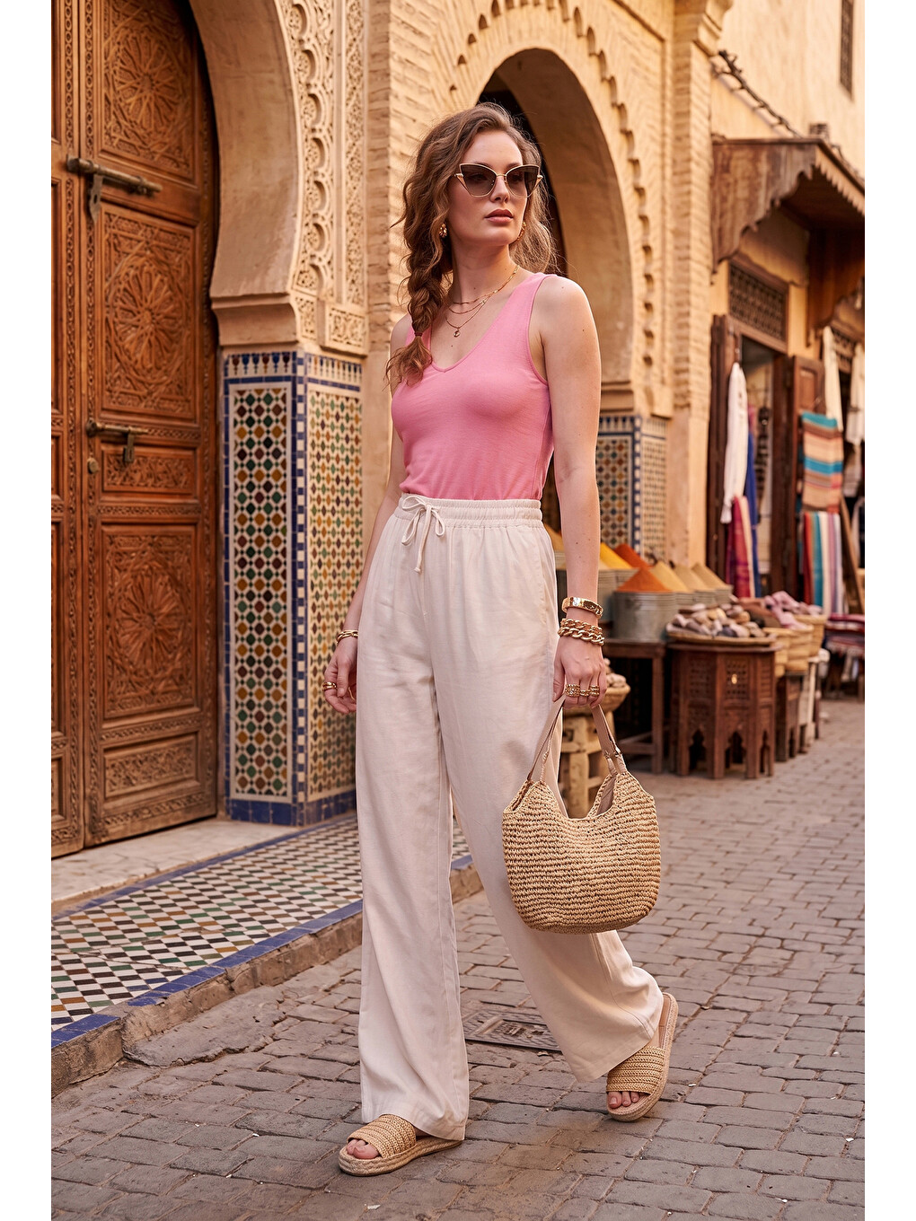 Ekru Pamuklu Relaxed Fit Yüksek Bel Geniş Paça Pantolon 668yp5559