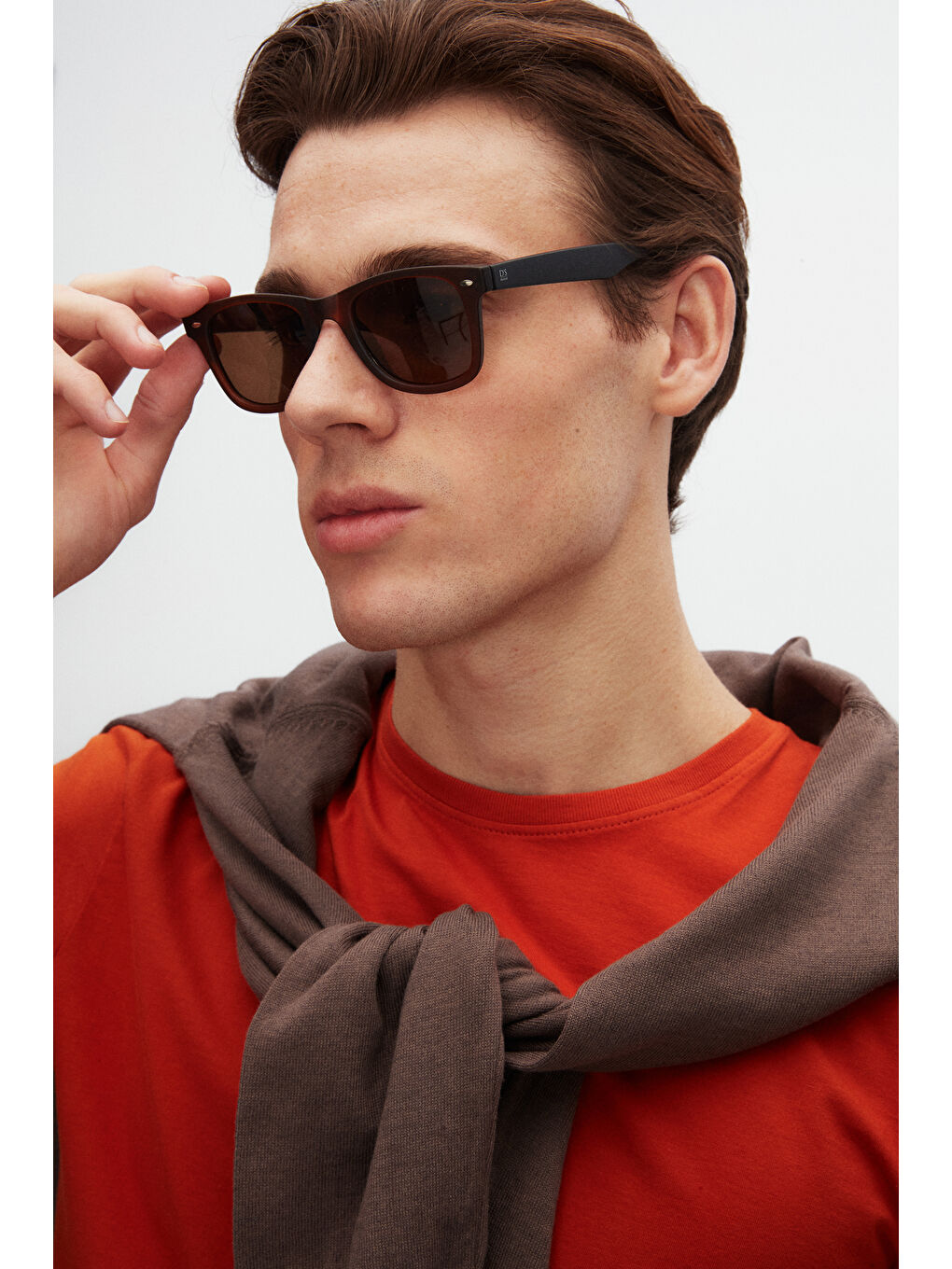 Kahverengi Slim Fit Kiremit Bisiklet Yaka %100 Pamuklu Nefes Alabilen Tişört-5