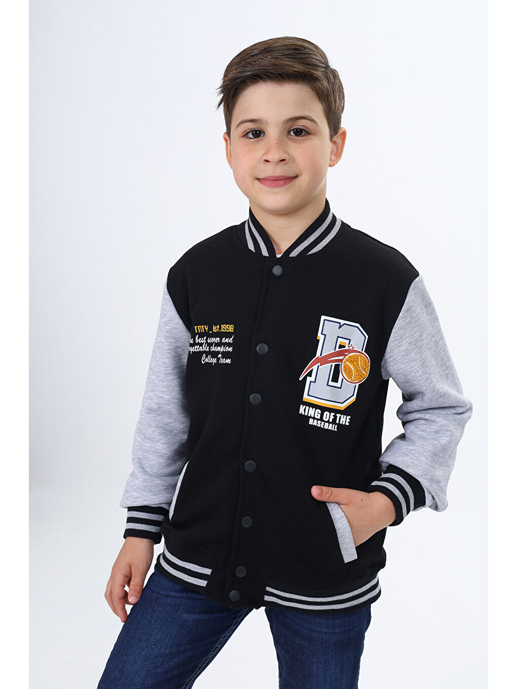 Siyah Erkek Çocuk Baskılı Kolej Hırka