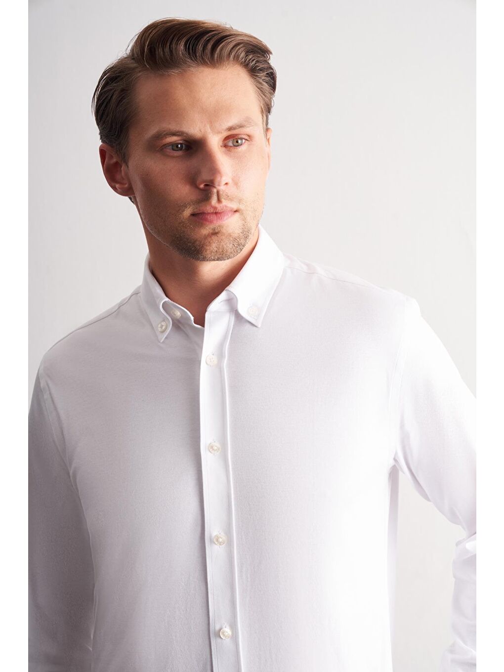 Beyaz Düğmeli Yaka Örme Uzun Kol Performans Ürün Slim Fit %100 Pamuk Gömlek 1004255271-3